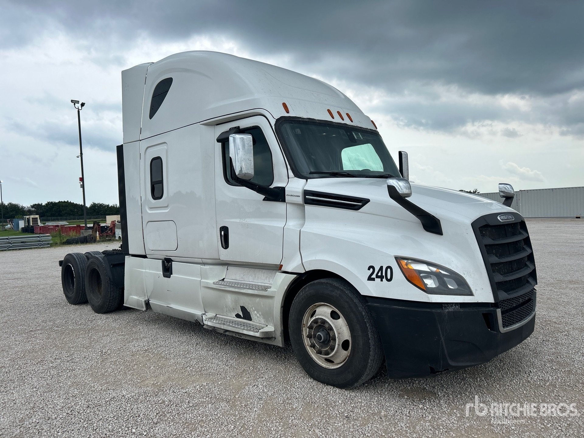 2019 Freightliner 108SD