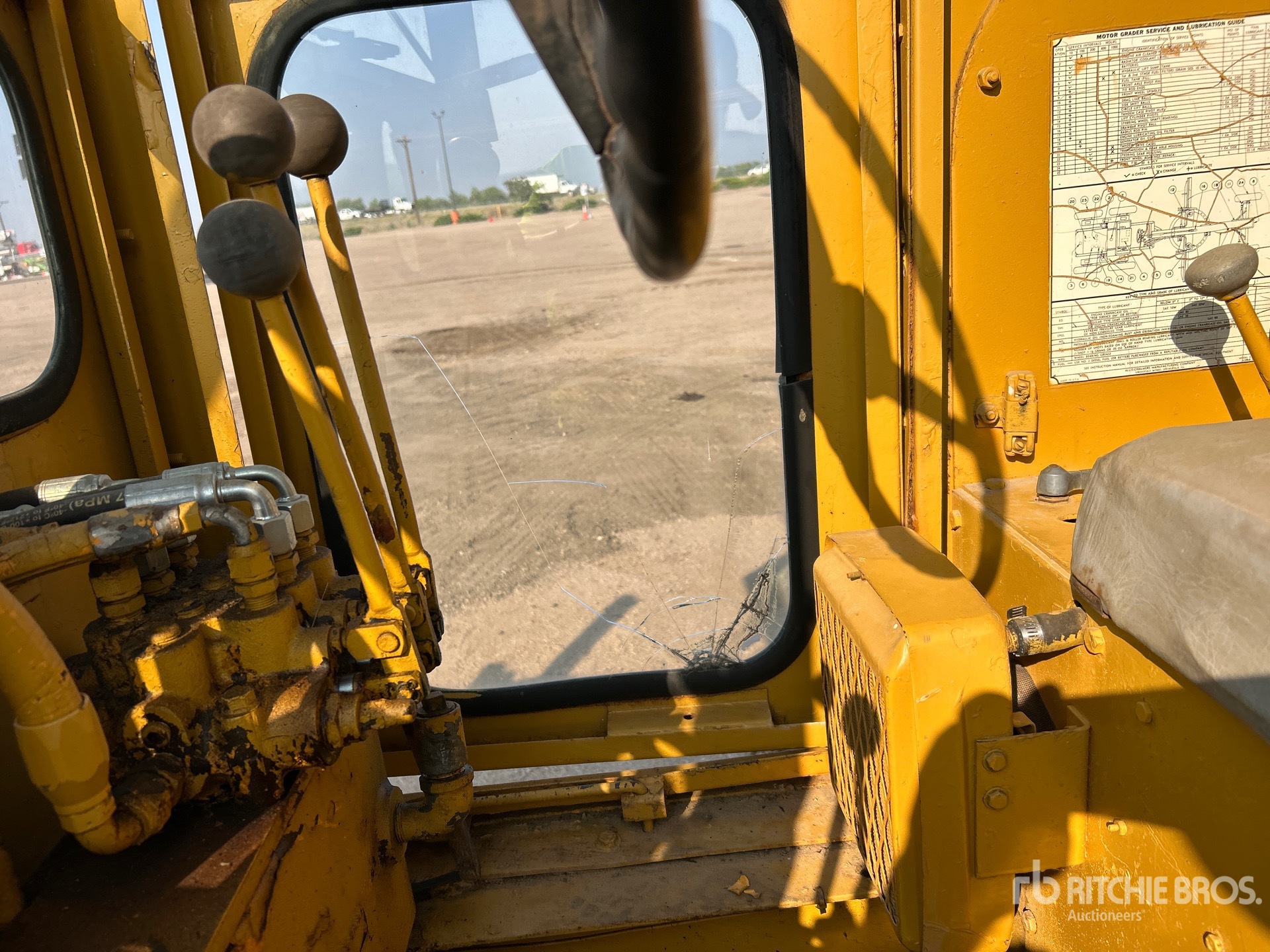 Allis Chalmers A97800