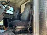 4 Transmision with Seats/armrests