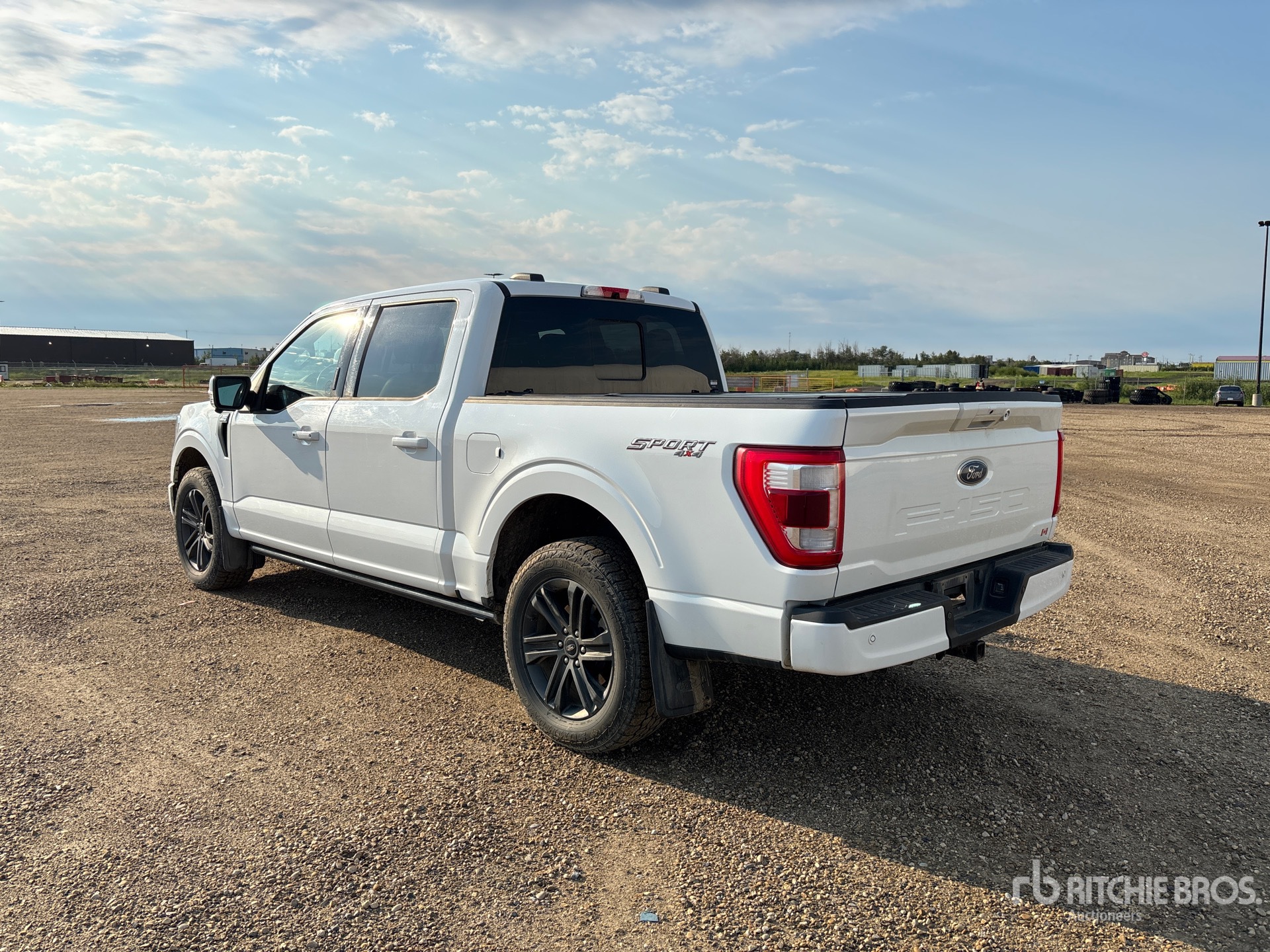 General Appearance with Picture, Left Rear Corner