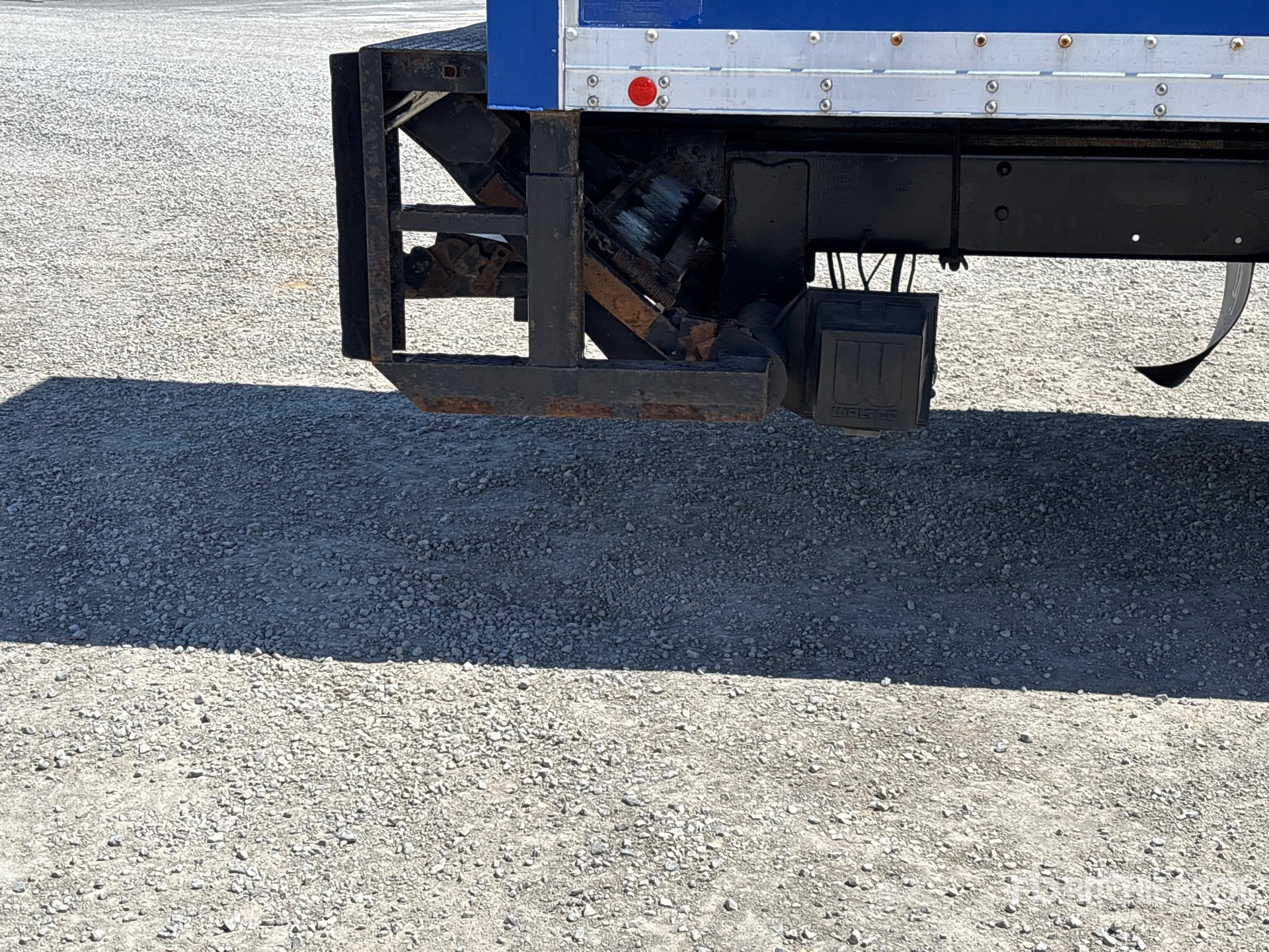 2005 Freightliner M2 106