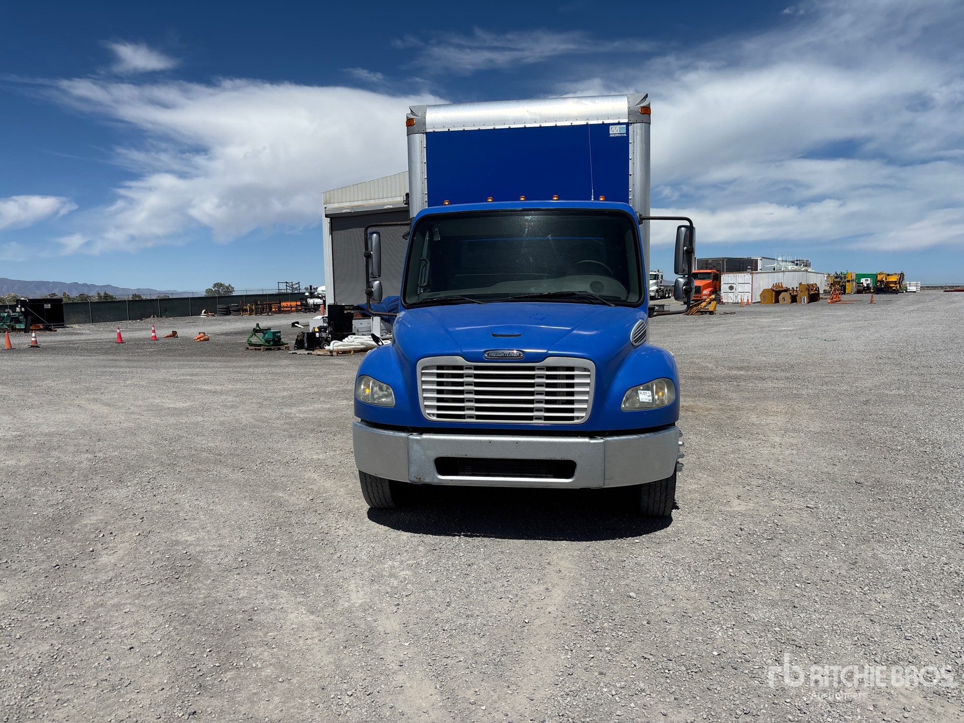 2005 Freightliner M2 106