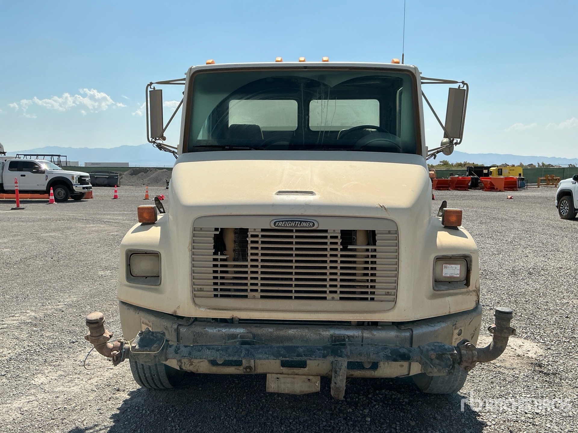 2003 Freightliner FL80