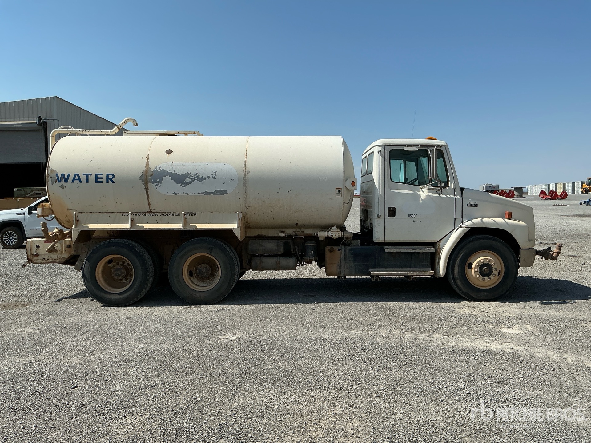 2003 Freightliner FL80