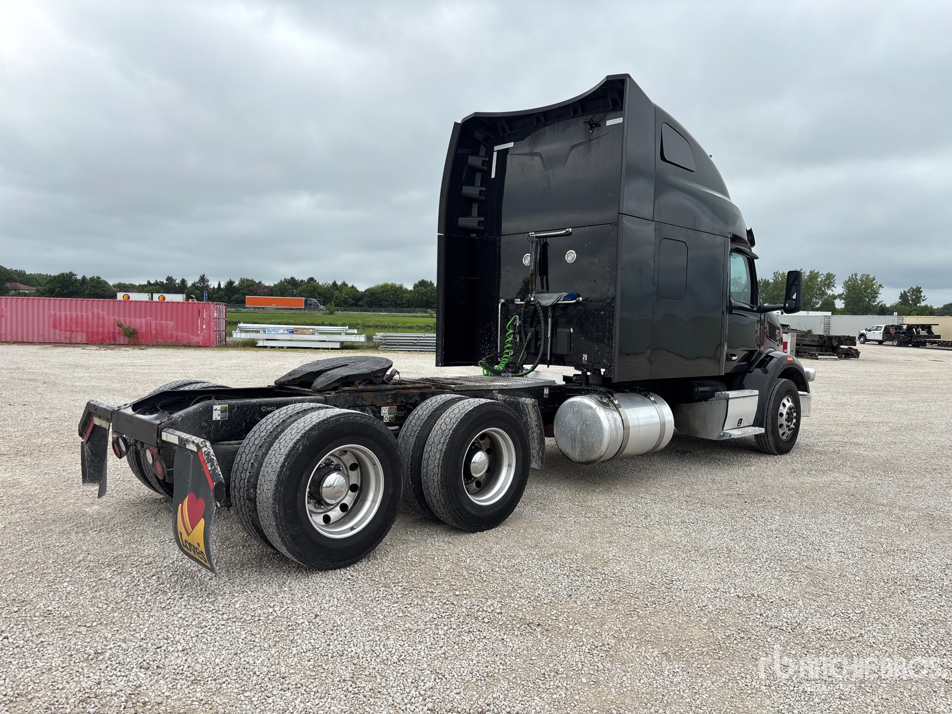 2023 Peterbilt 567