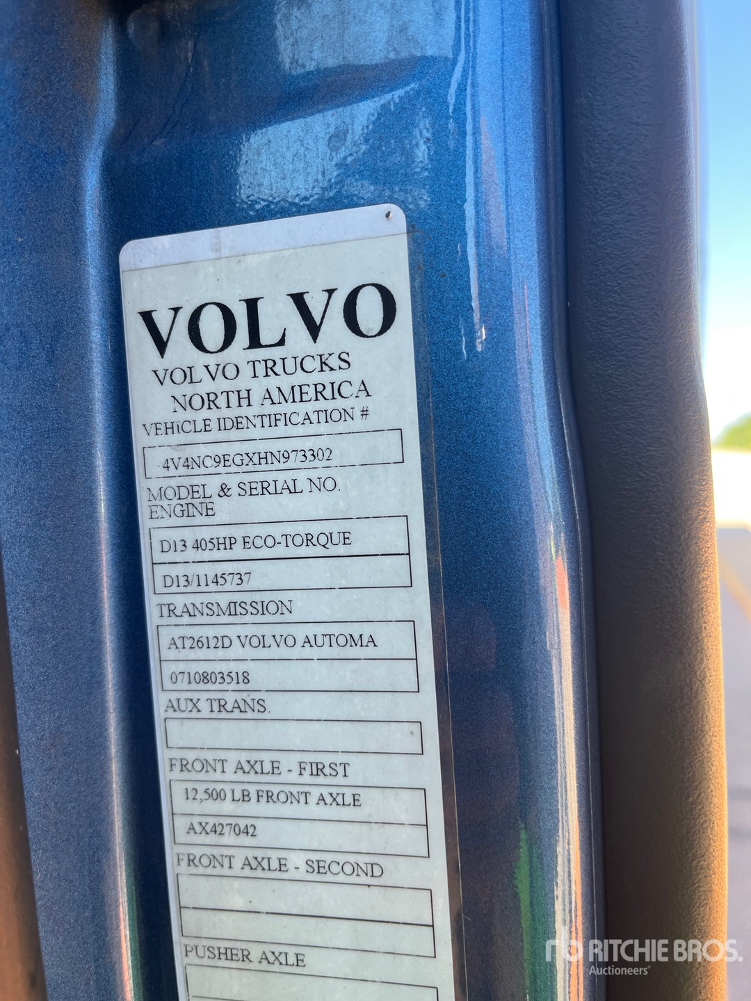 2017 Volvo VNL