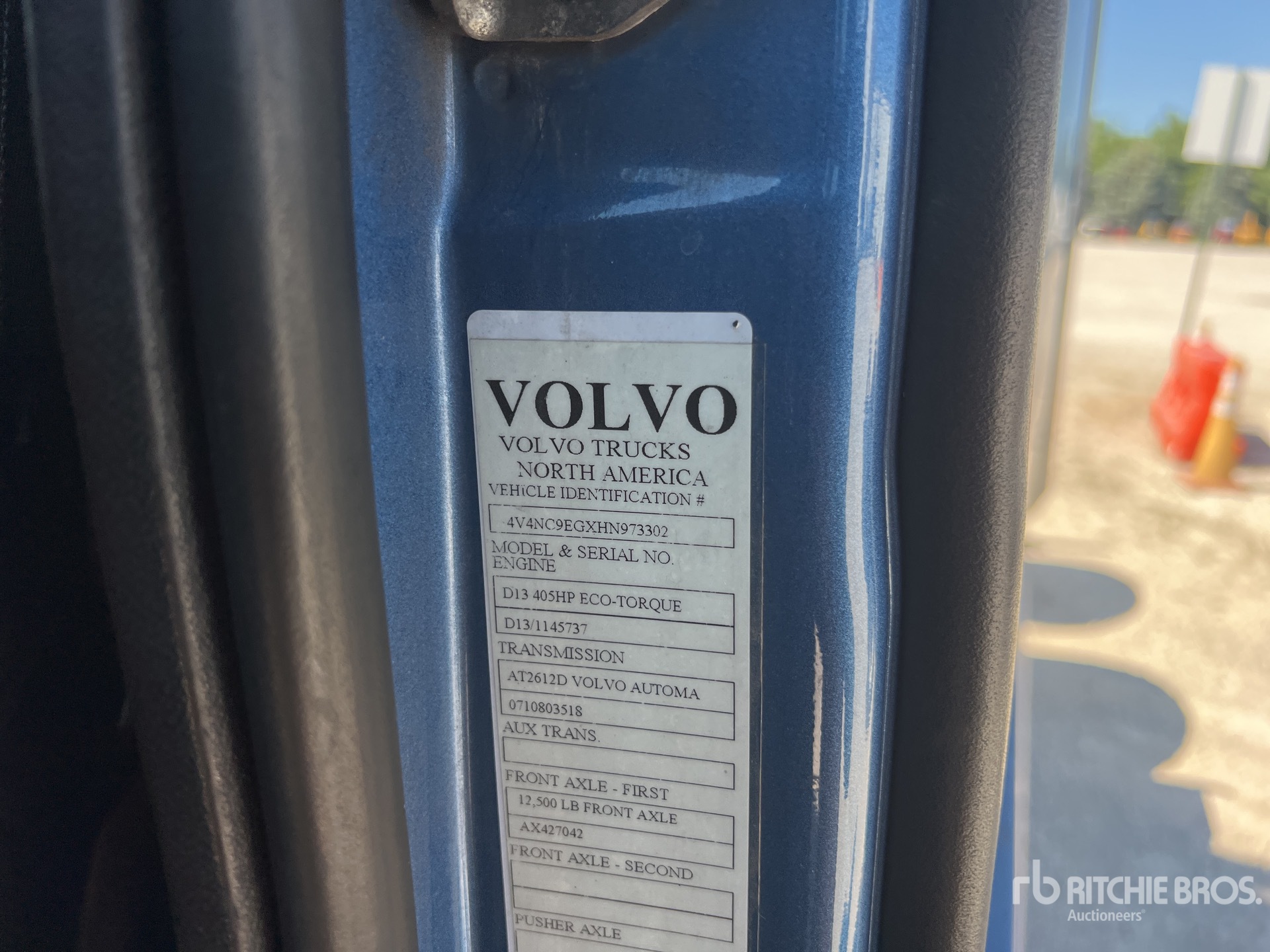2017 Volvo VNL