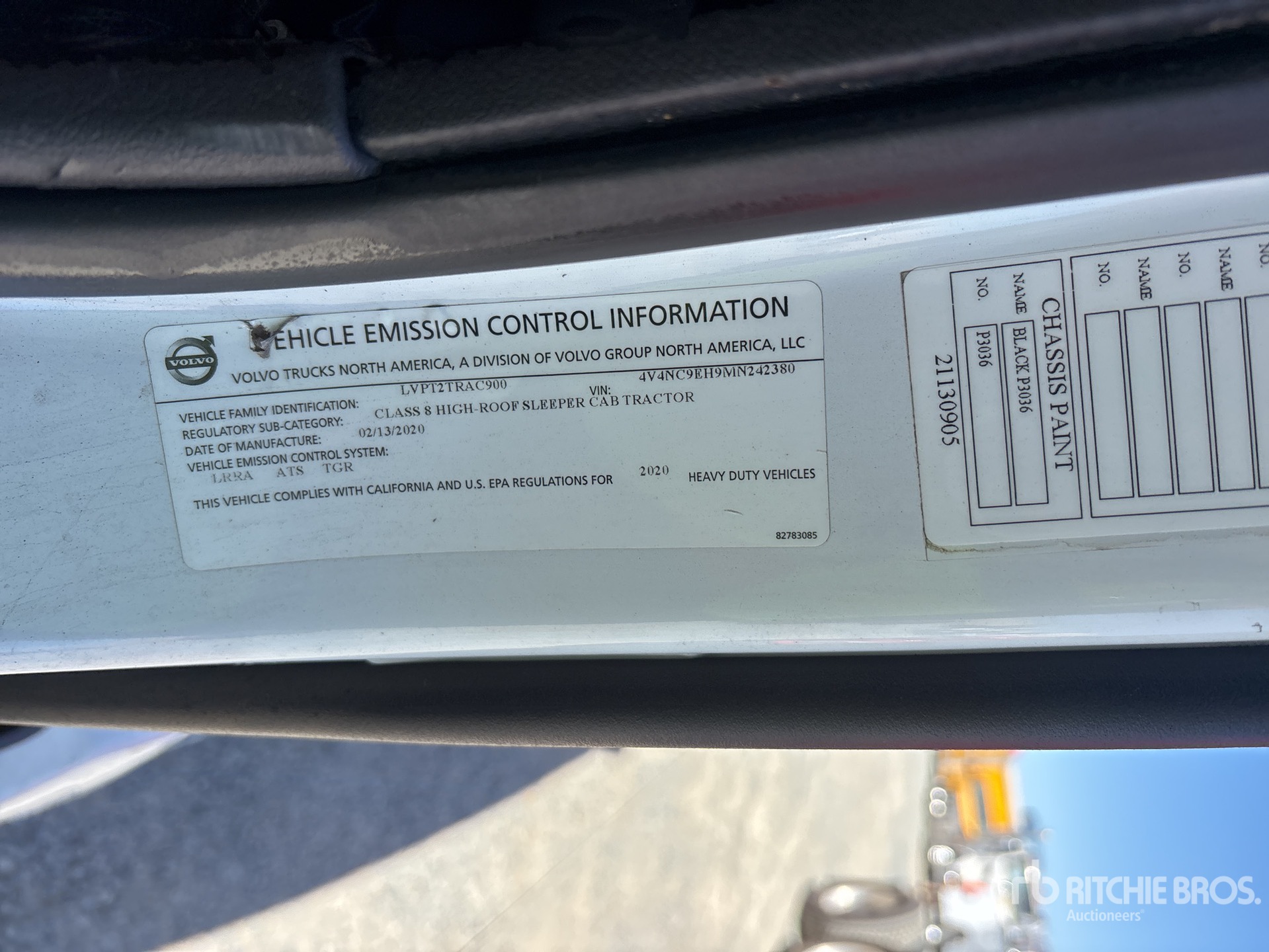 2021 Volvo VNL760