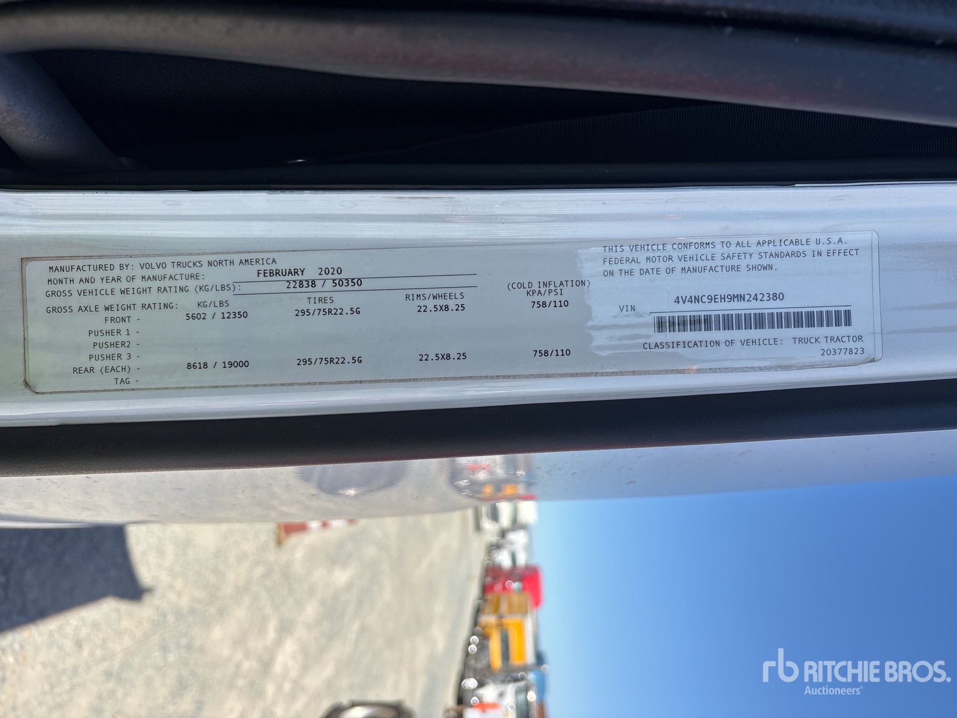 2021 Volvo VNL760