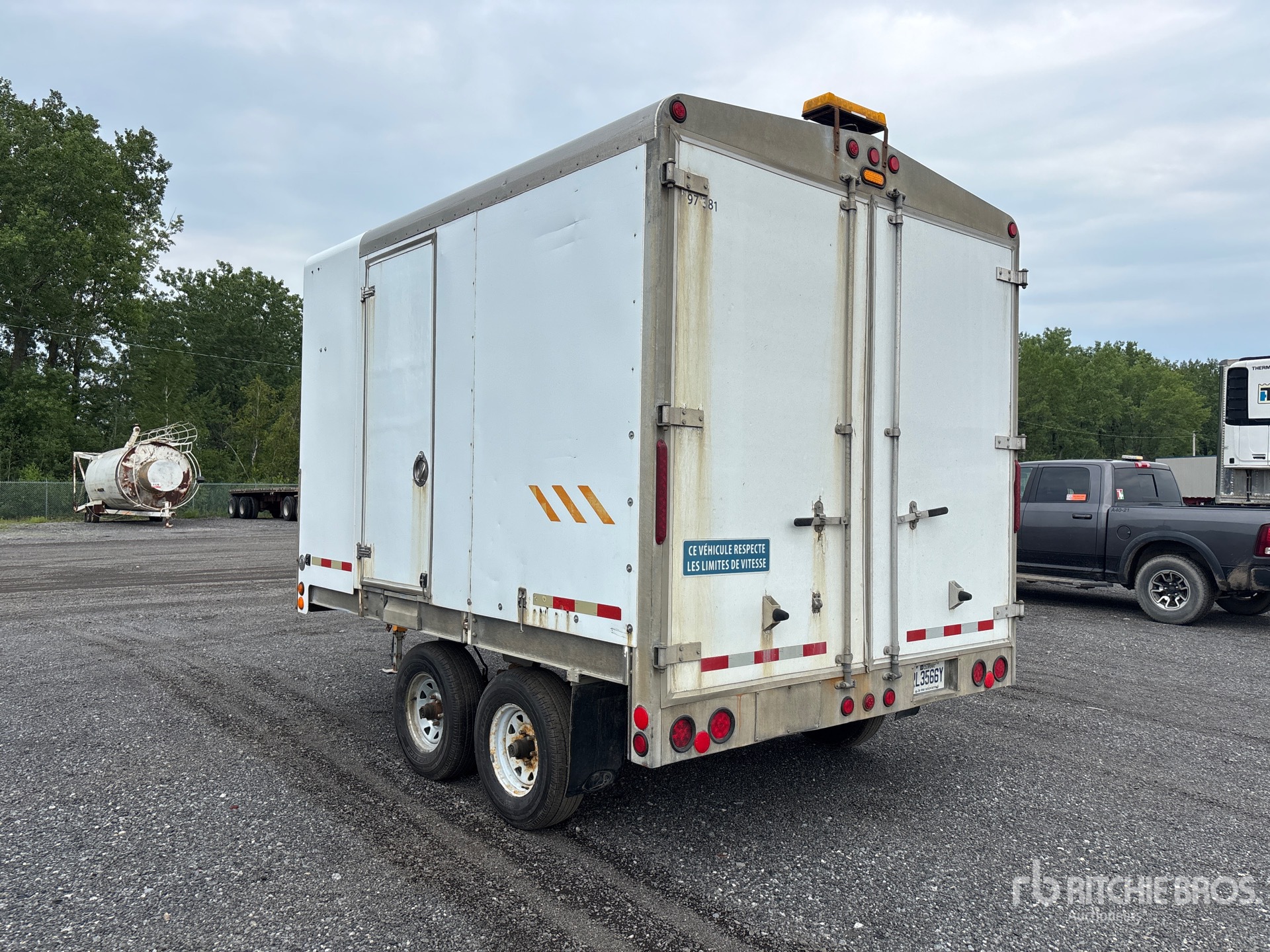 General Appearance with Picture, Left Rear Corner