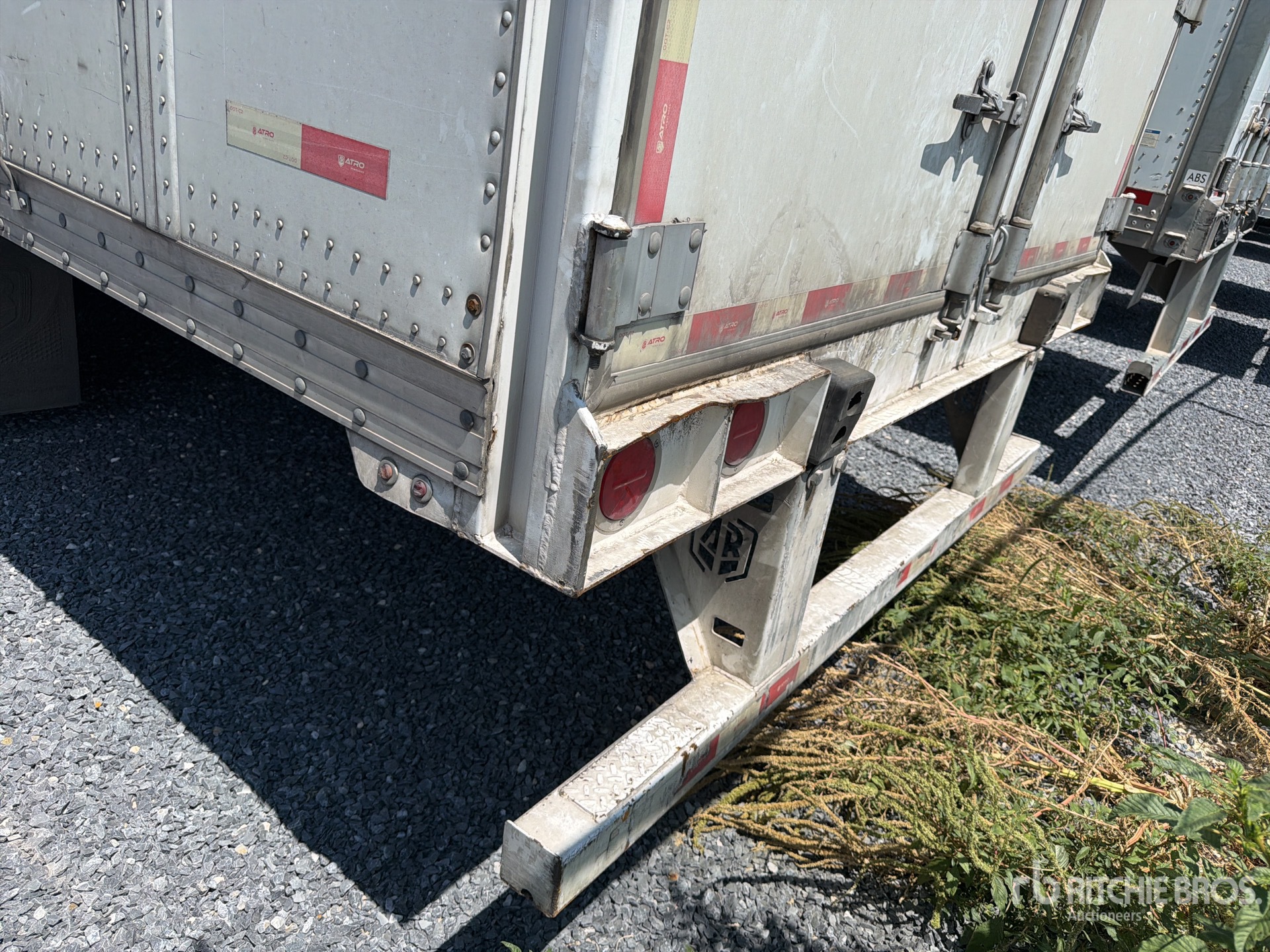 2024 Atro 53 ft x 102 in T/A Caja Seca /