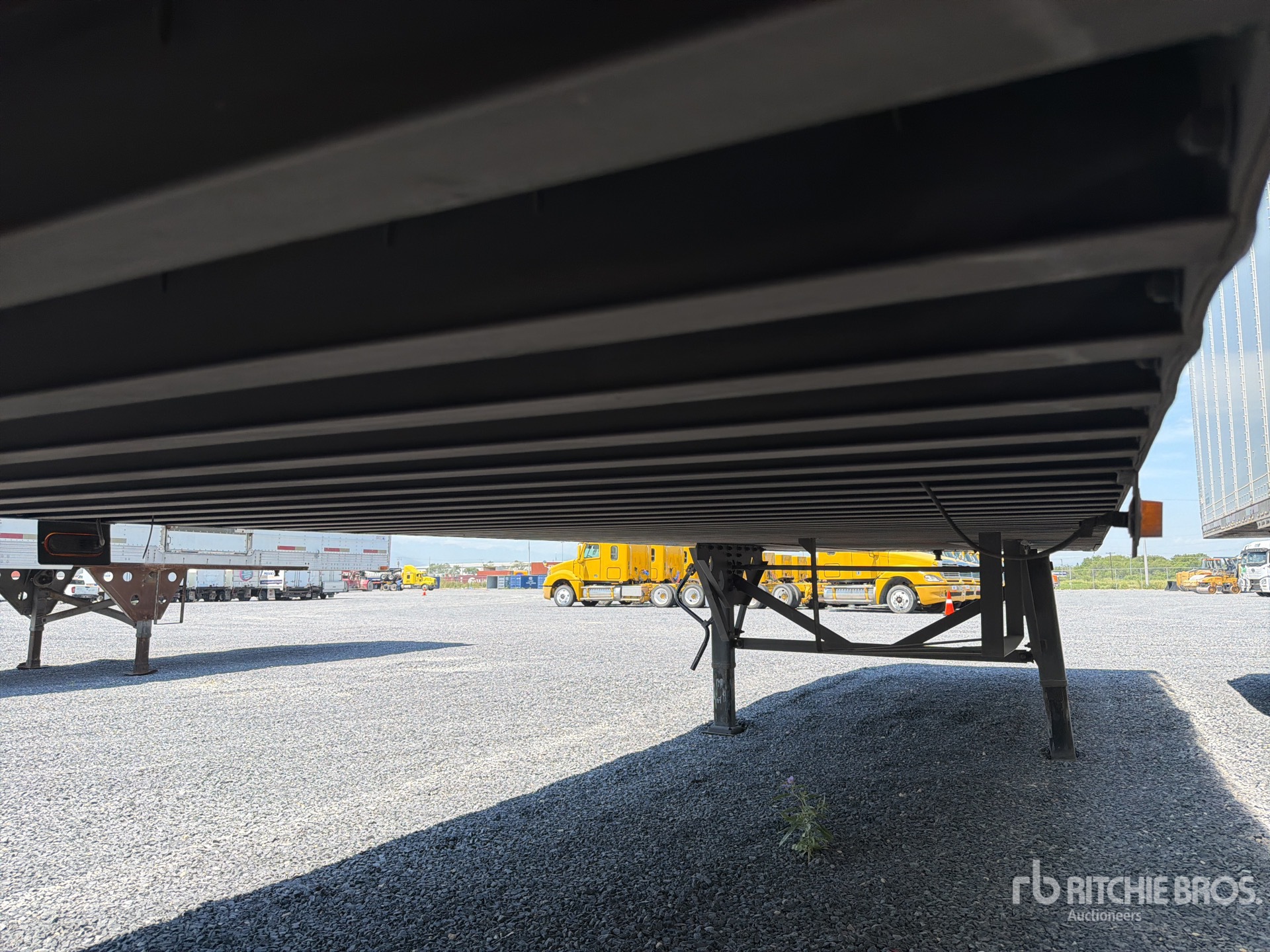 2024 Atro 53 ft x 102 in T/A Caja Seca /