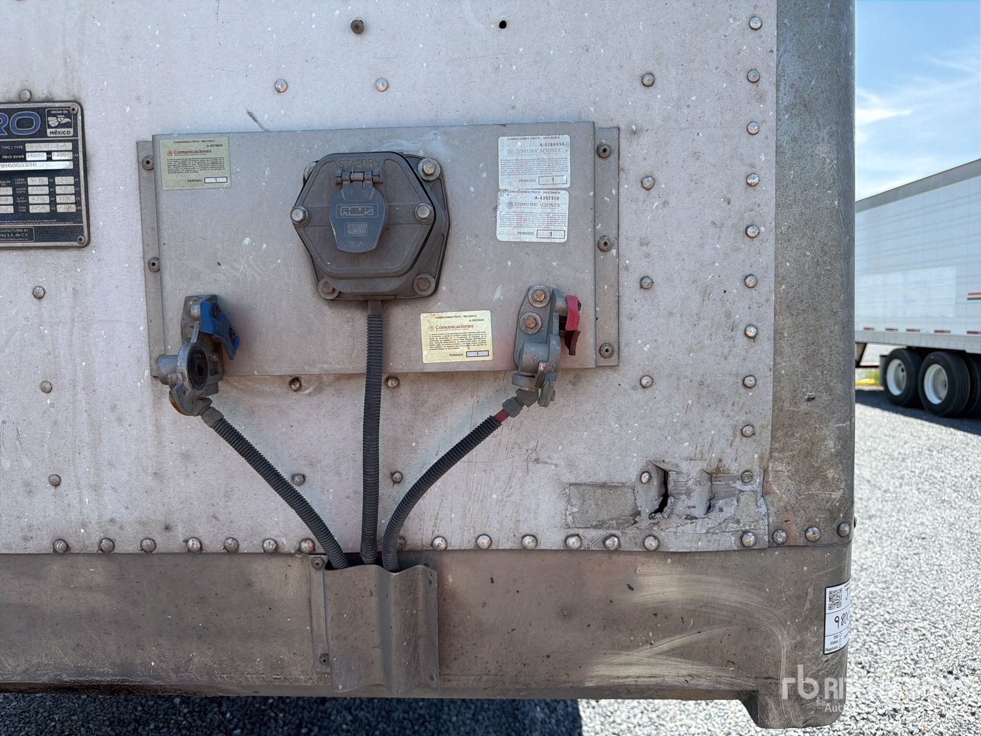 2024 Atro 53 ft x 102 in T/A Caja Seca /