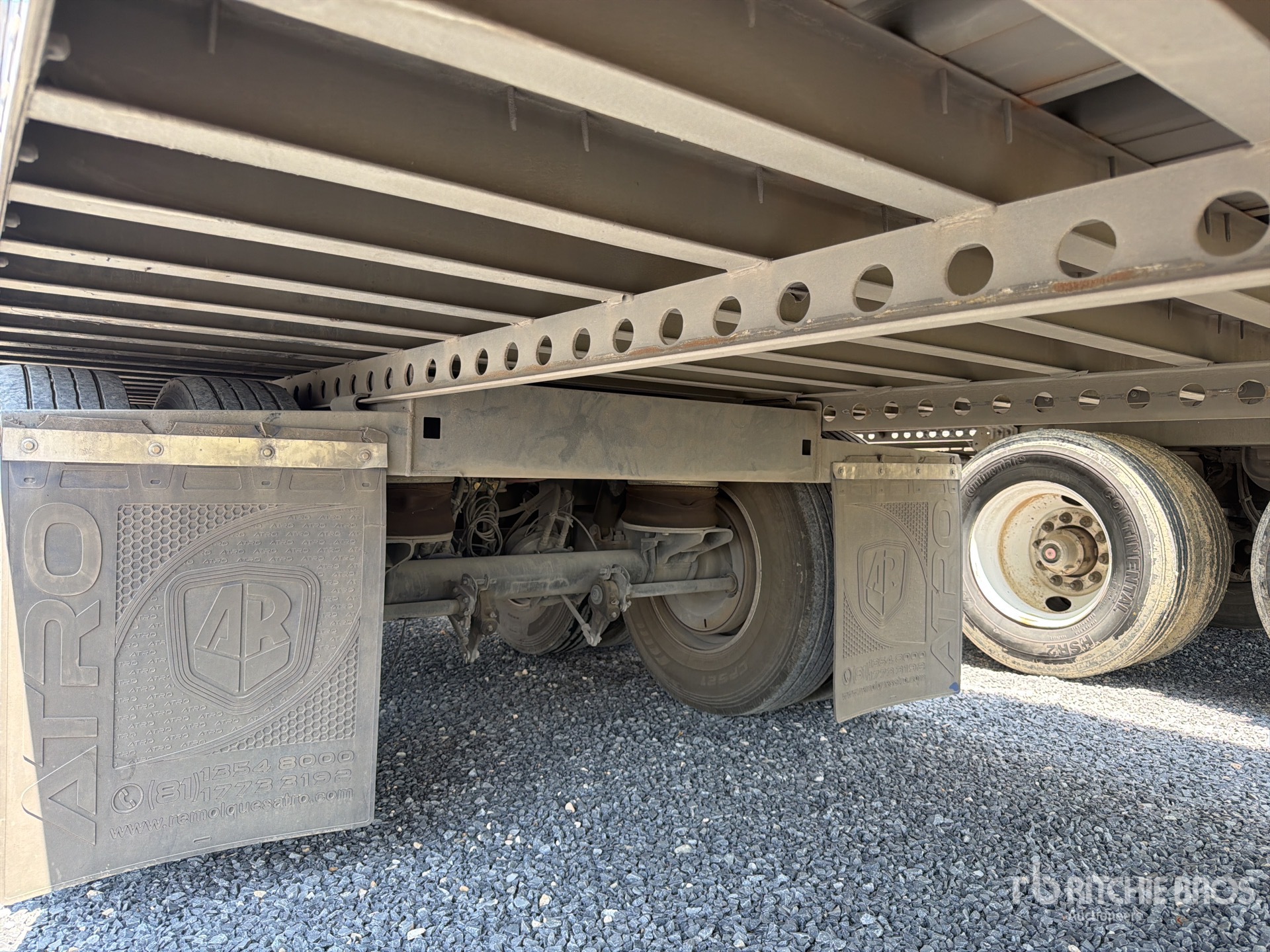 2024 Atro 53 ft x 102 in T/A Caja Seca /