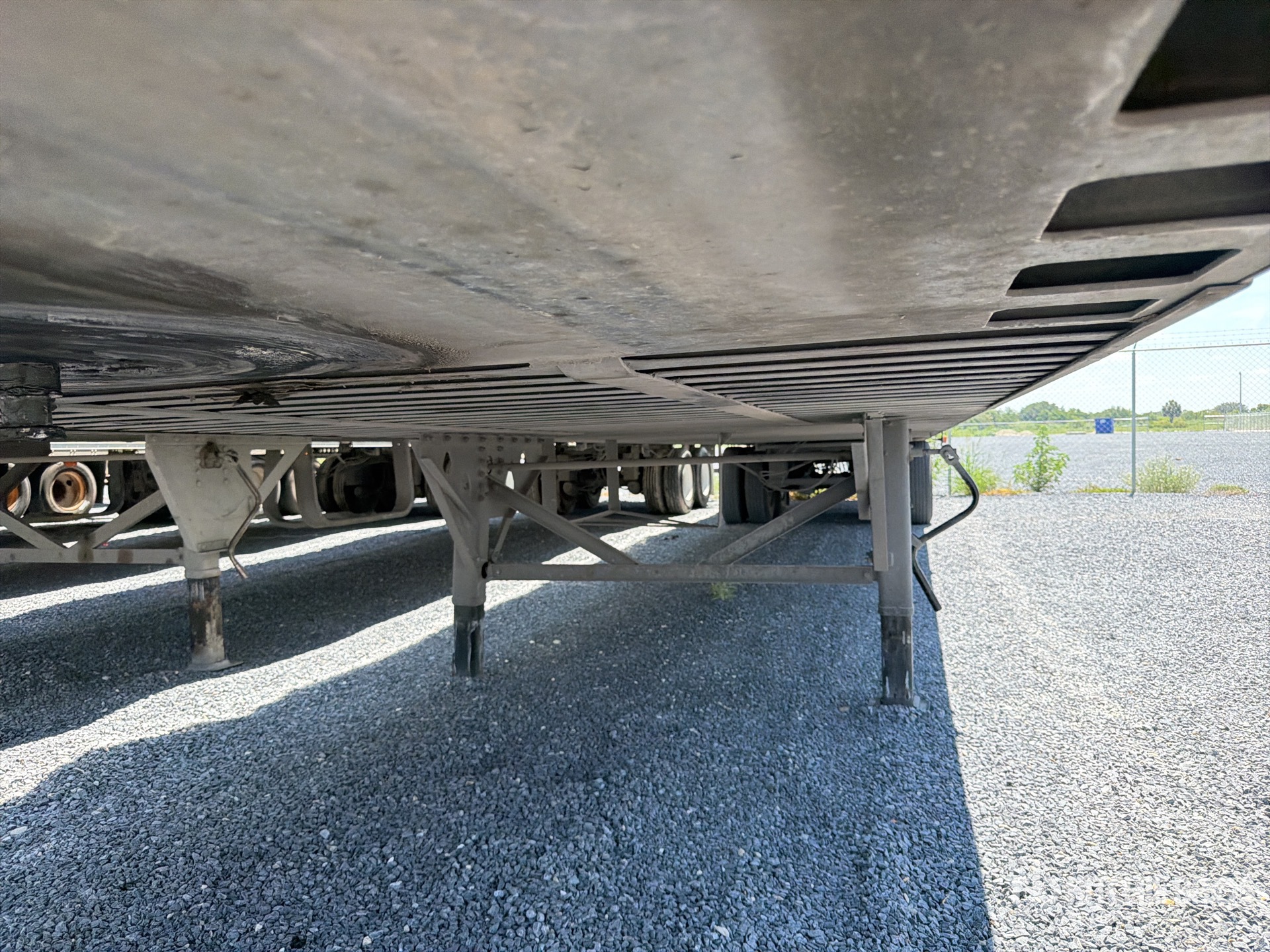2024 Atro 53 ft x 102 in T/A Caja Seca /