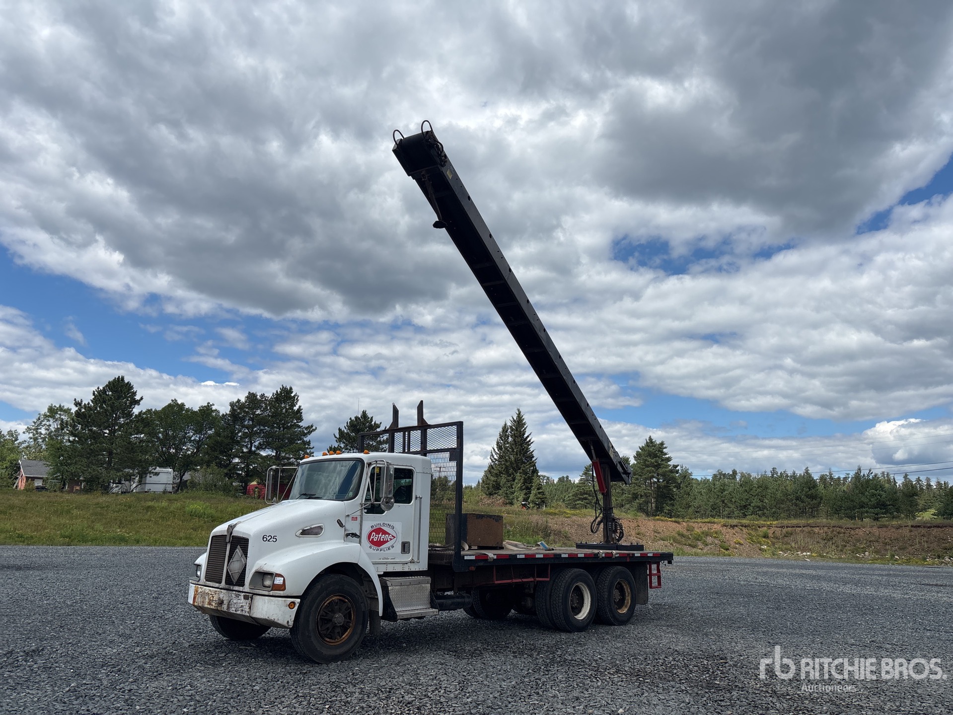 1998 Kenworth T300