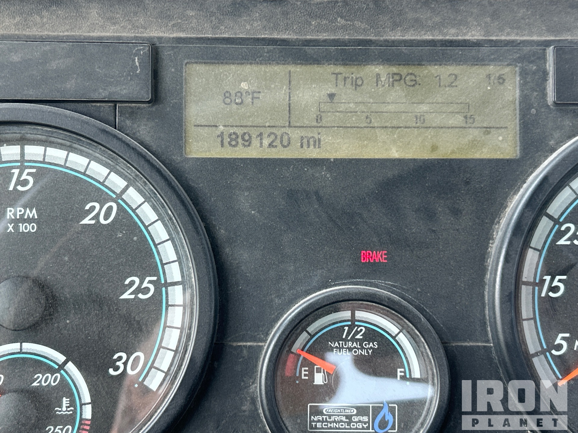 2015 Freightliner CASCADIA 113