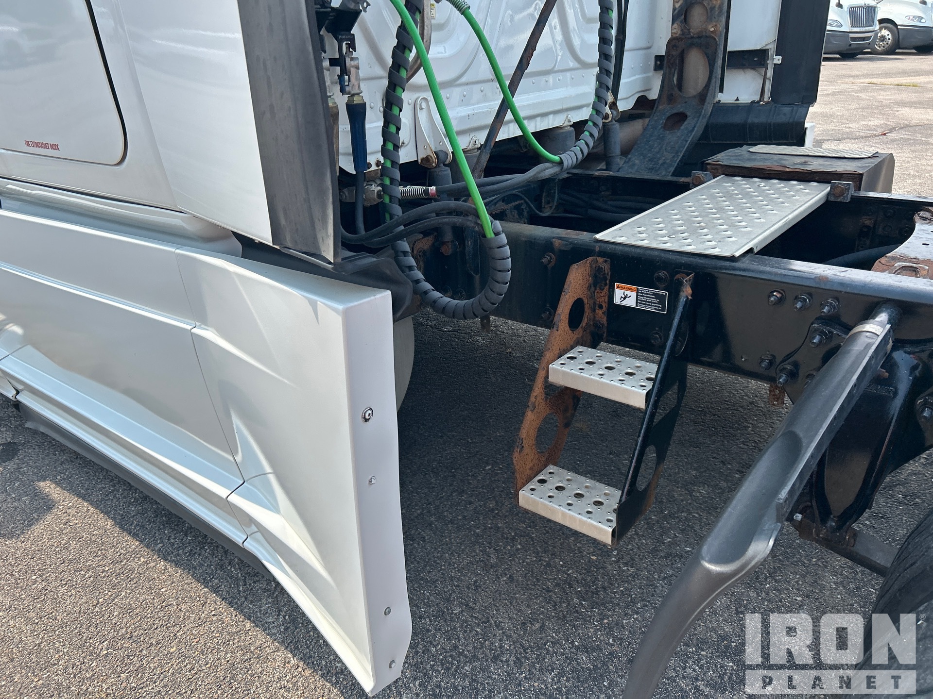 2016 Freightliner CASCADIA 125
