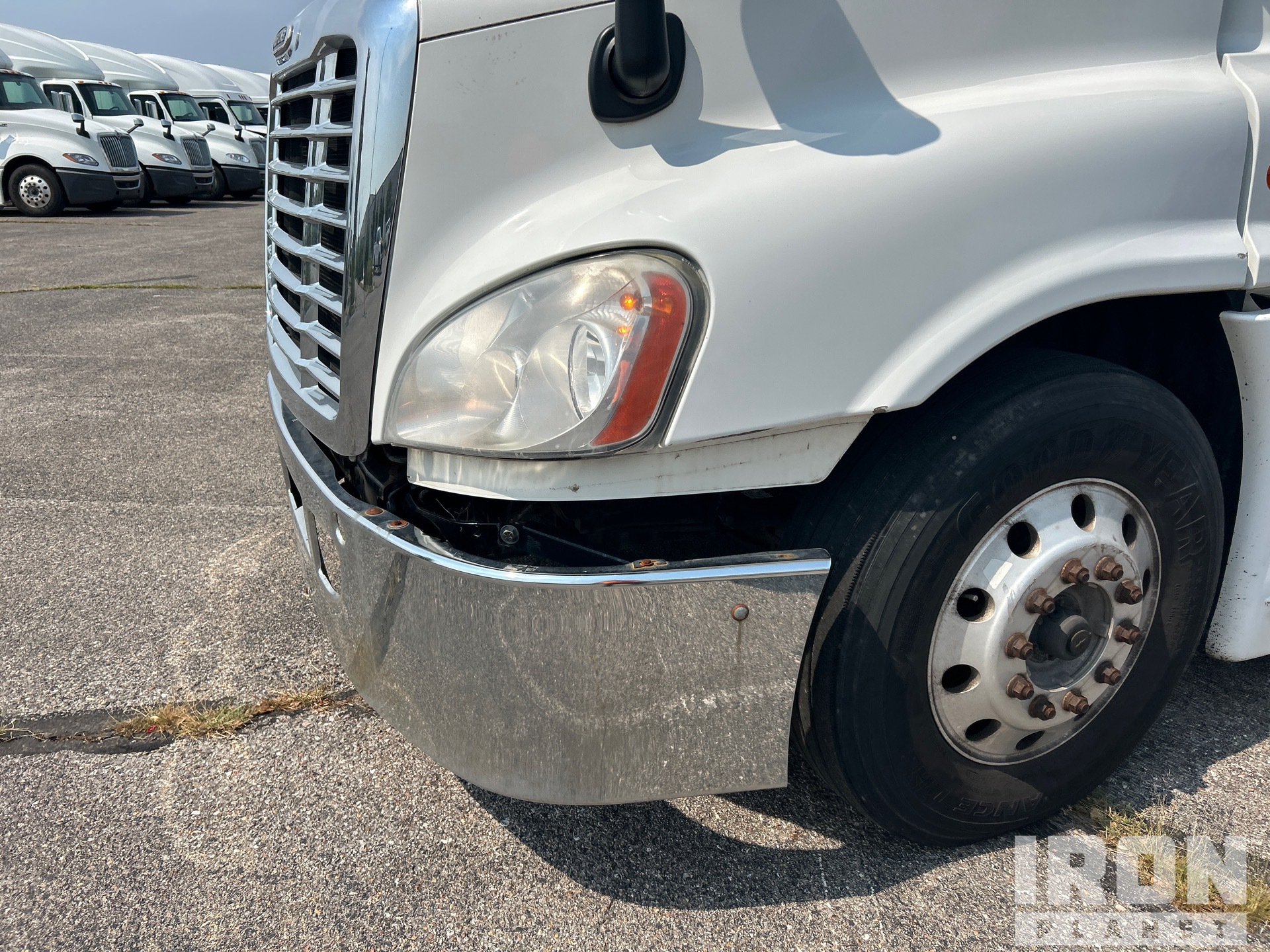 2016 Freightliner CASCADIA 125