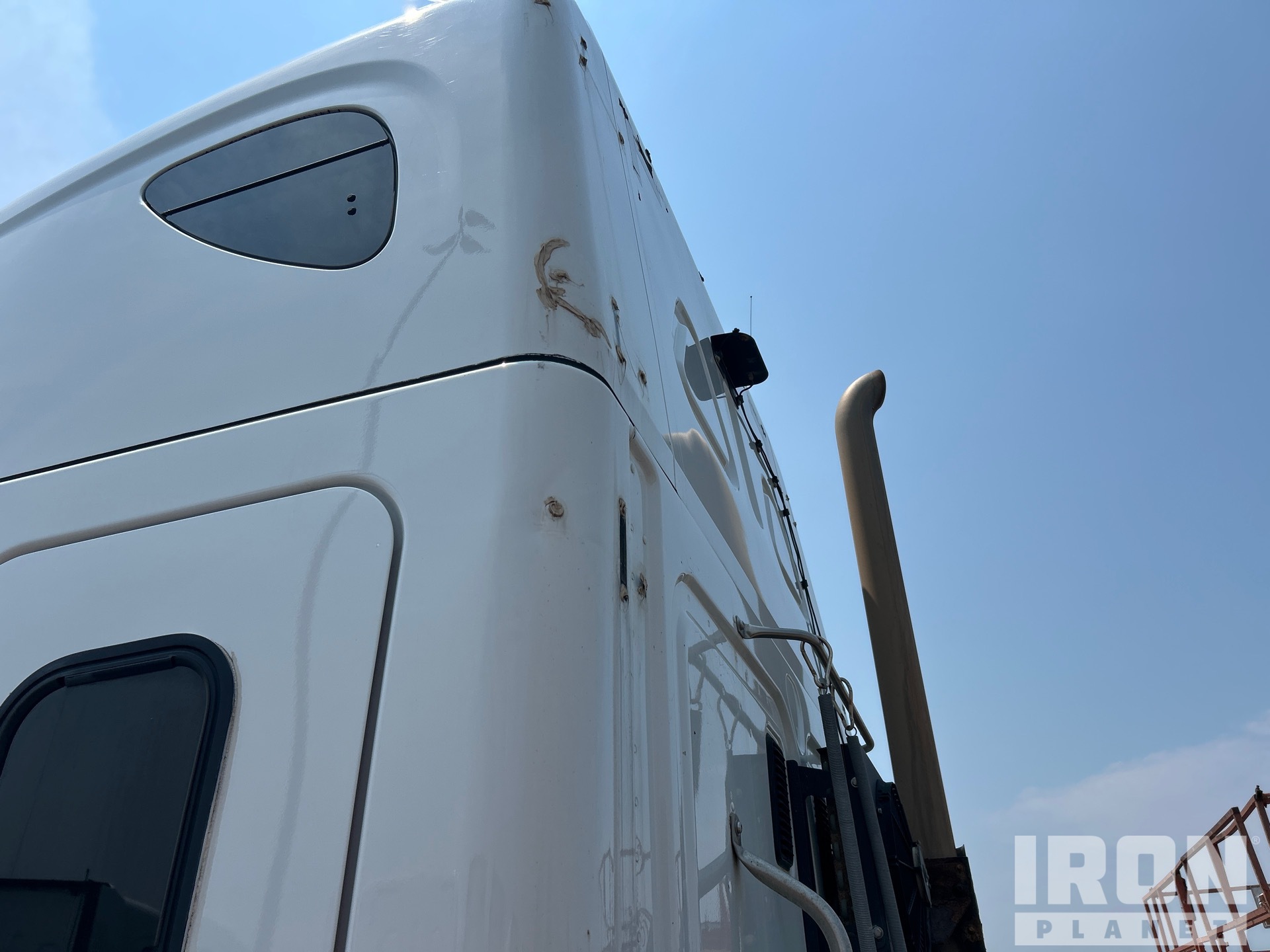 2016 Freightliner CASCADIA 125