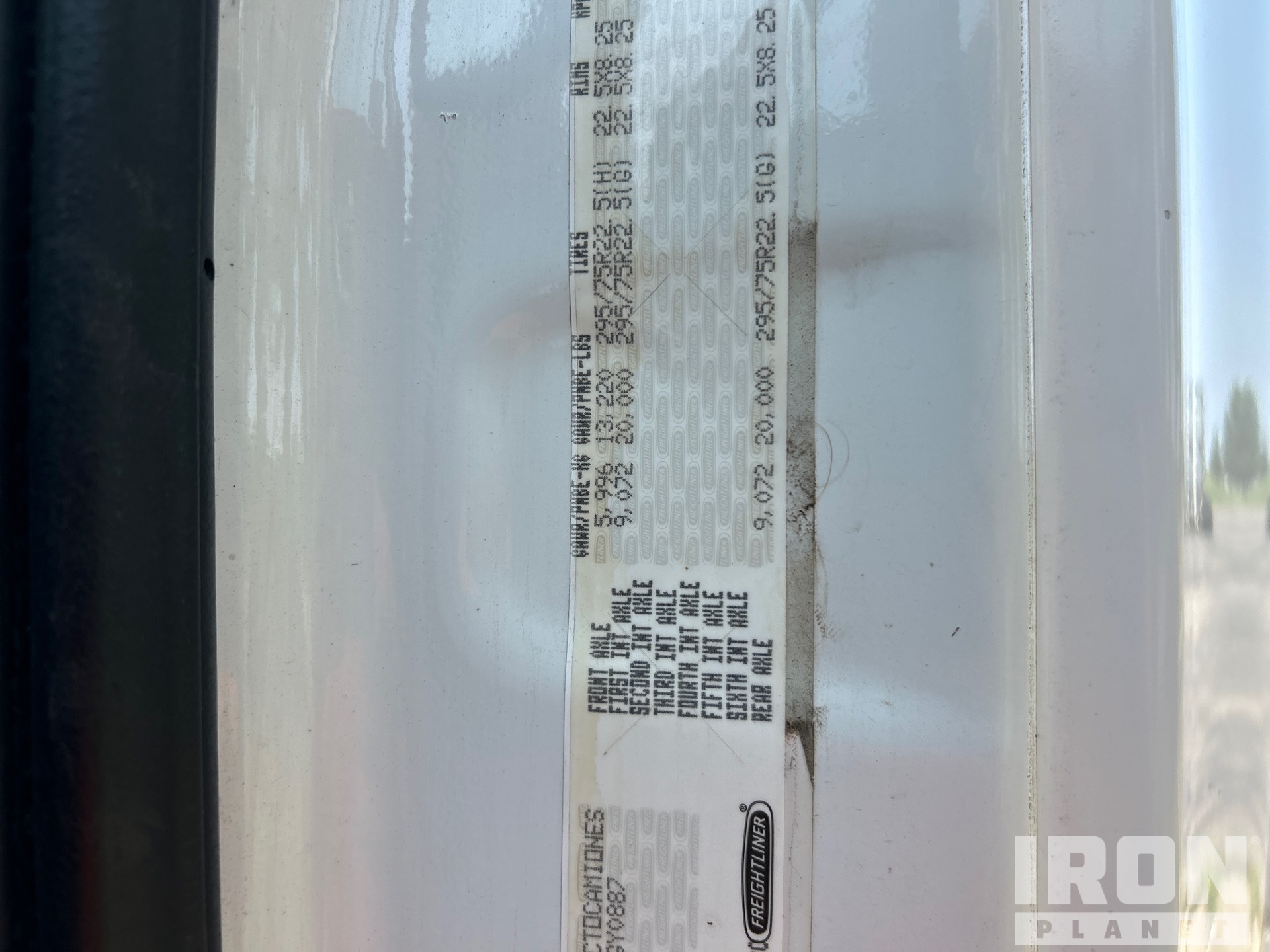 2016 Freightliner CASCADIA 125
