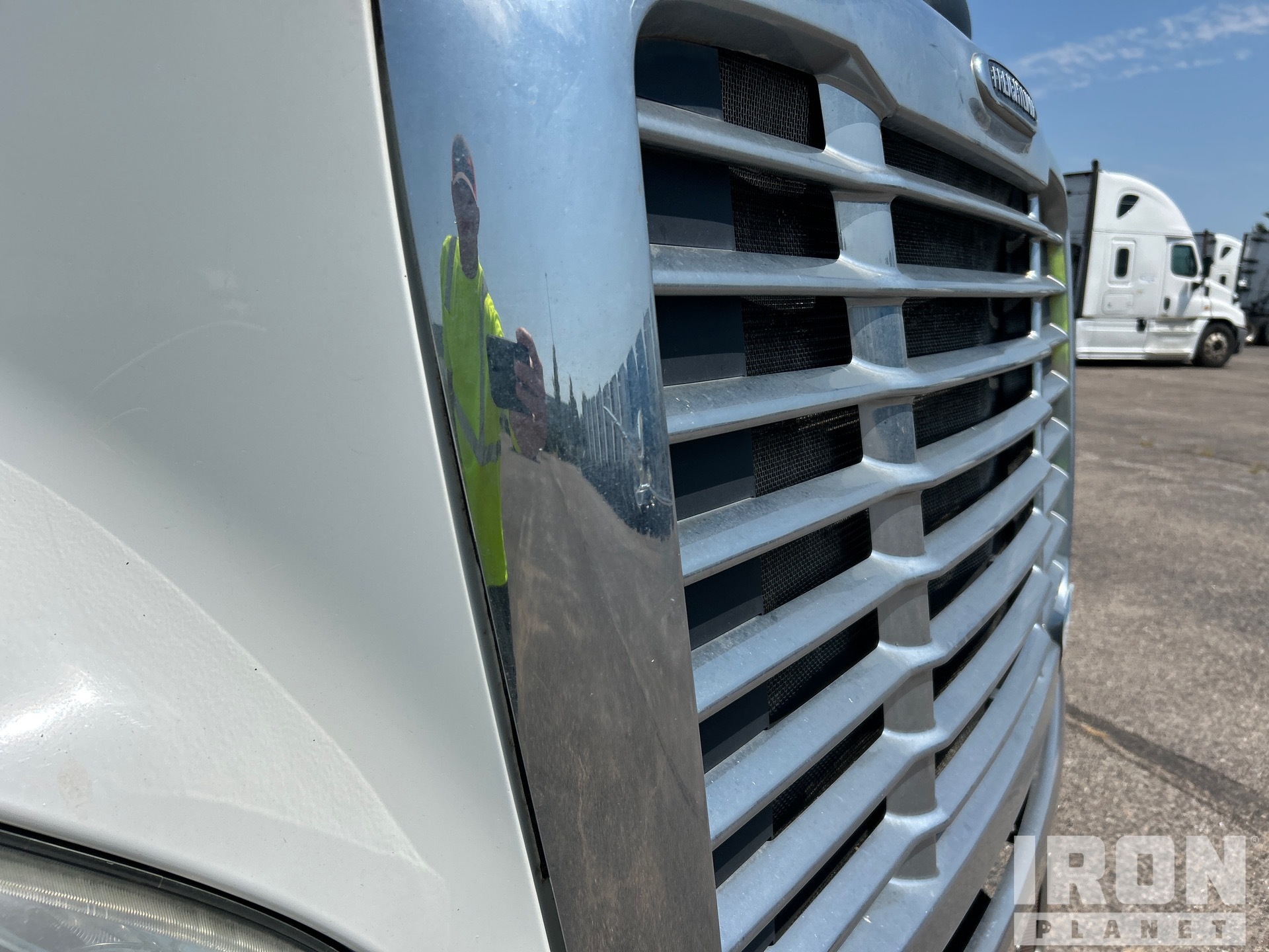 2016 Freightliner CASCADIA 125