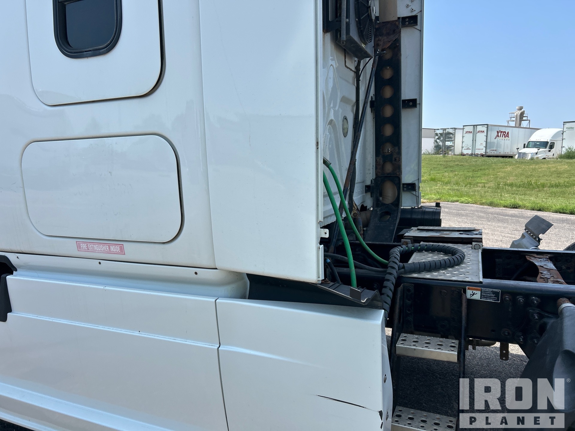 2016 Freightliner CASCADIA 125