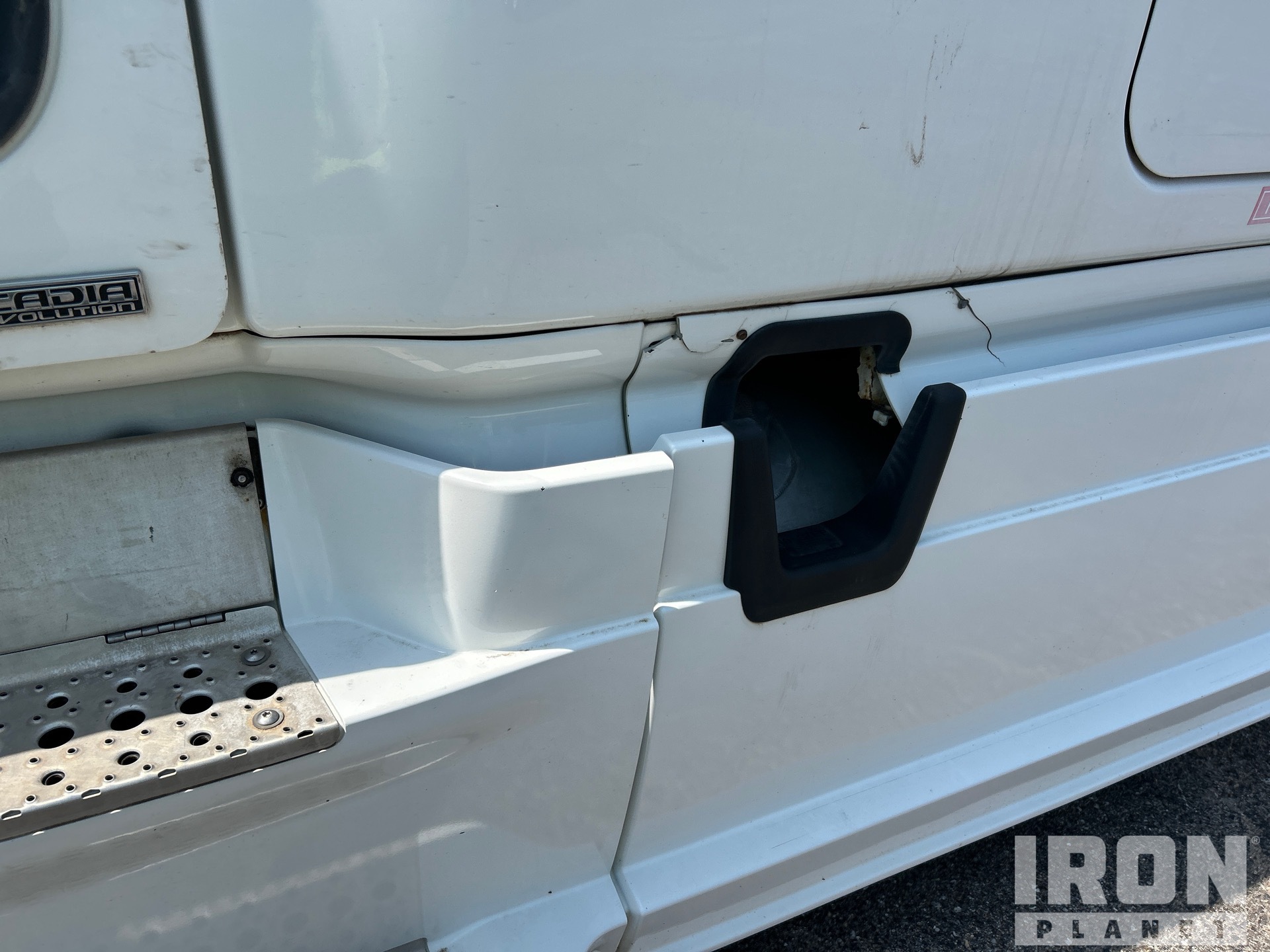 2016 Freightliner CASCADIA 125