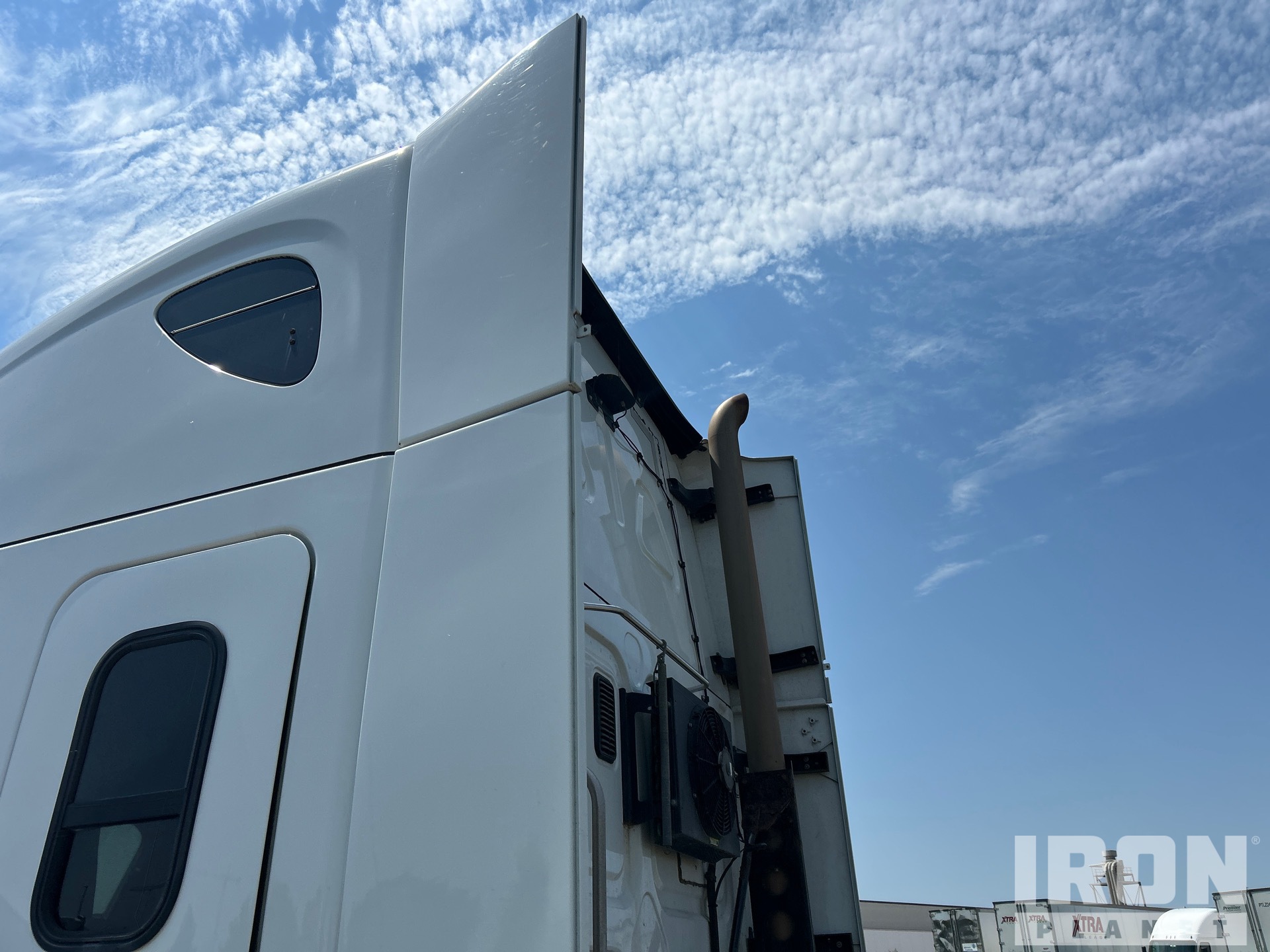 2016 Freightliner CASCADIA 125