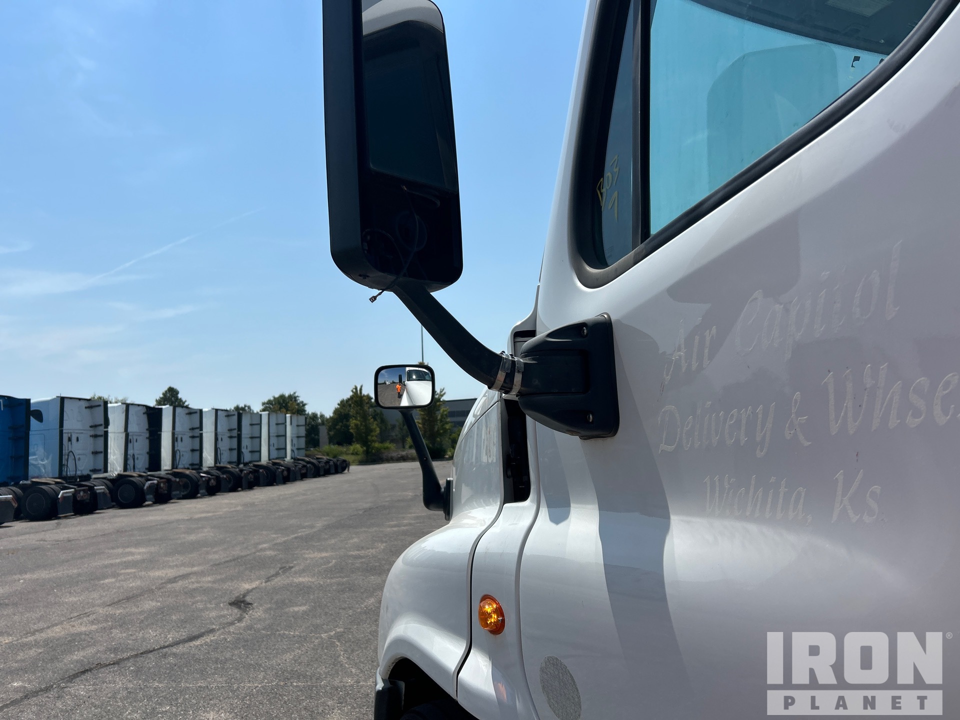 2016 Freightliner CASCADIA 125
