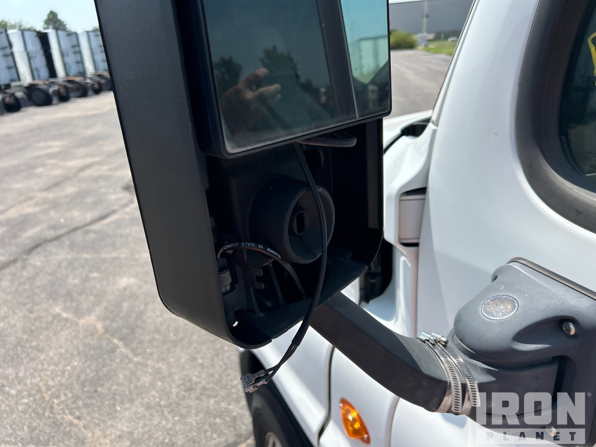 2016 Freightliner CASCADIA 125