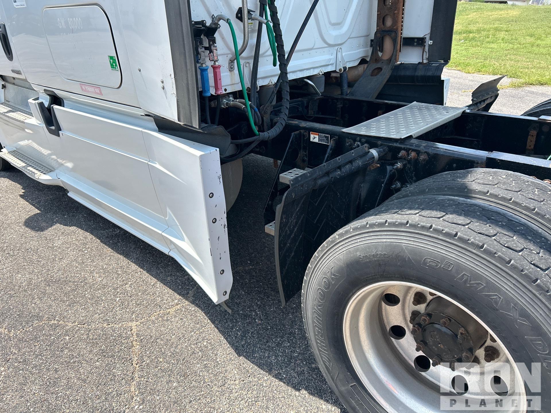 2016 Freightliner CASCADIA 125