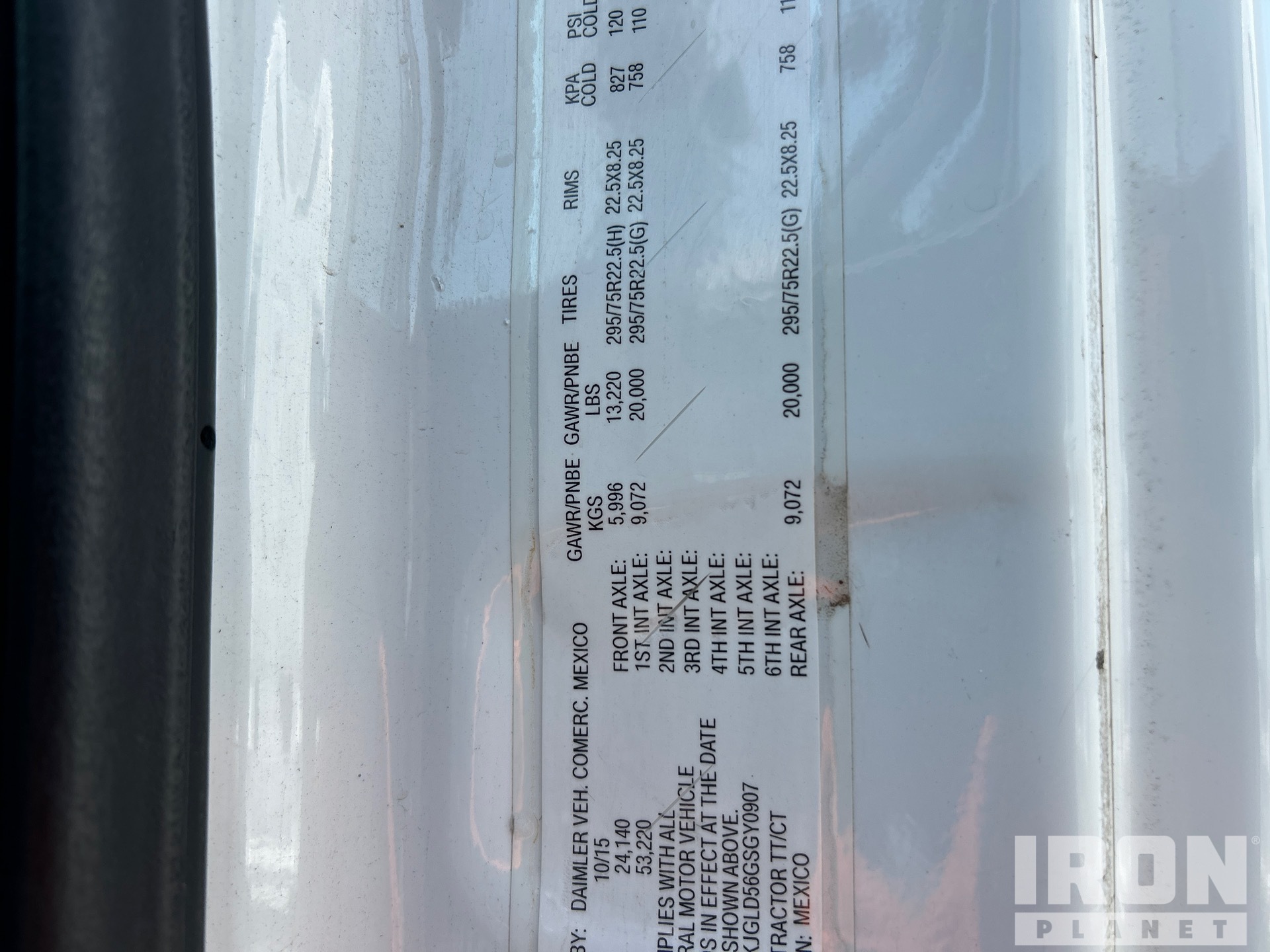 2016 Freightliner CASCADIA 125