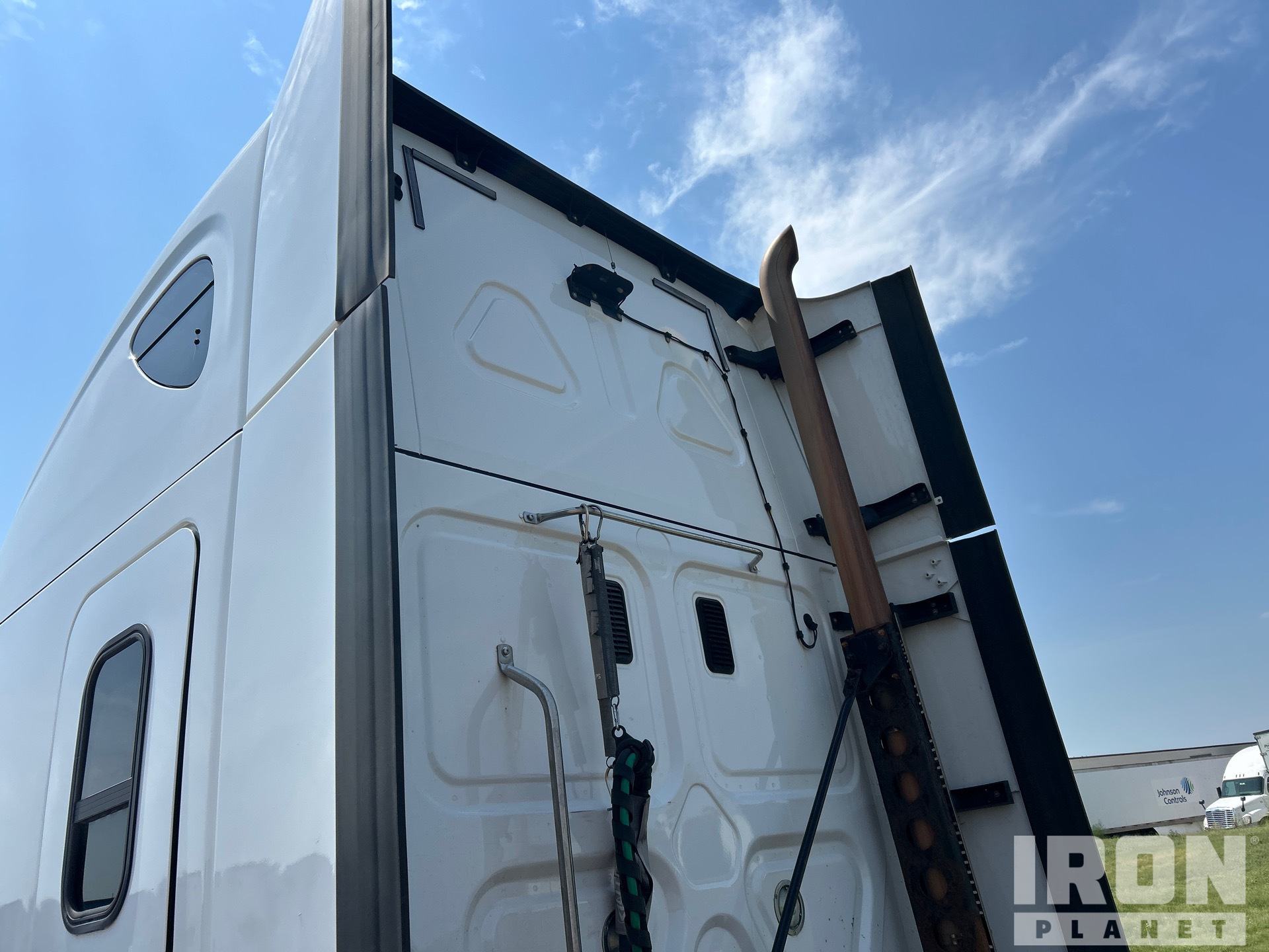 2016 Freightliner CASCADIA 125