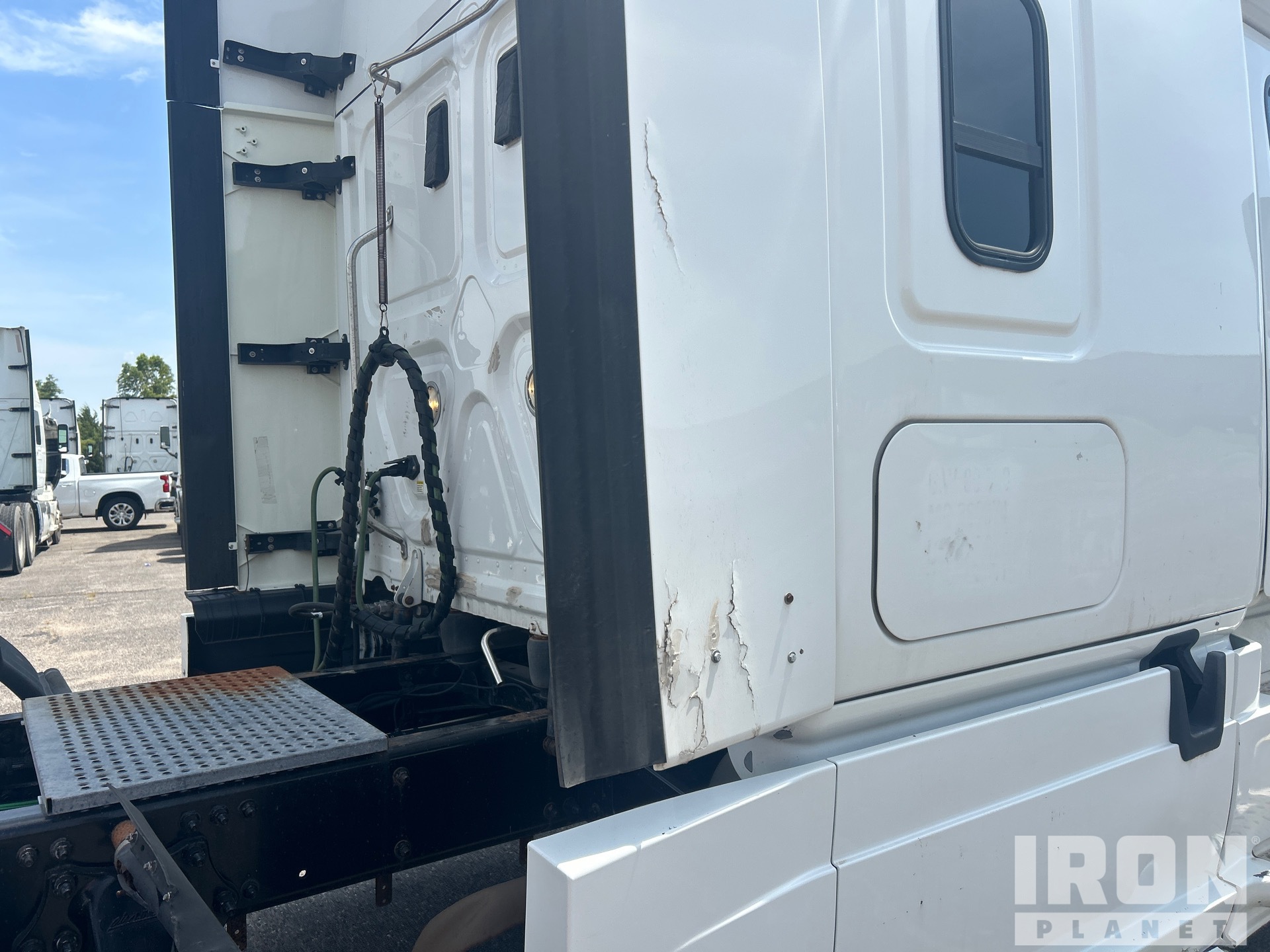 2017 Freightliner CASCADIA 125