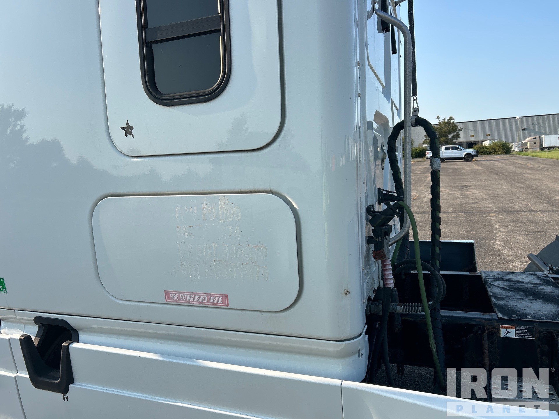 2017 Freightliner CASCADIA 125