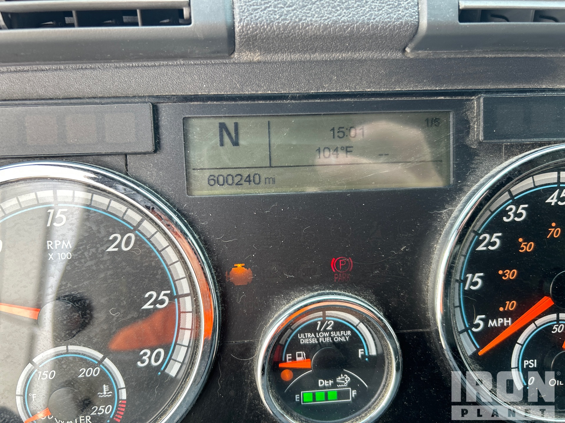 2017 Freightliner CASCADIA 125