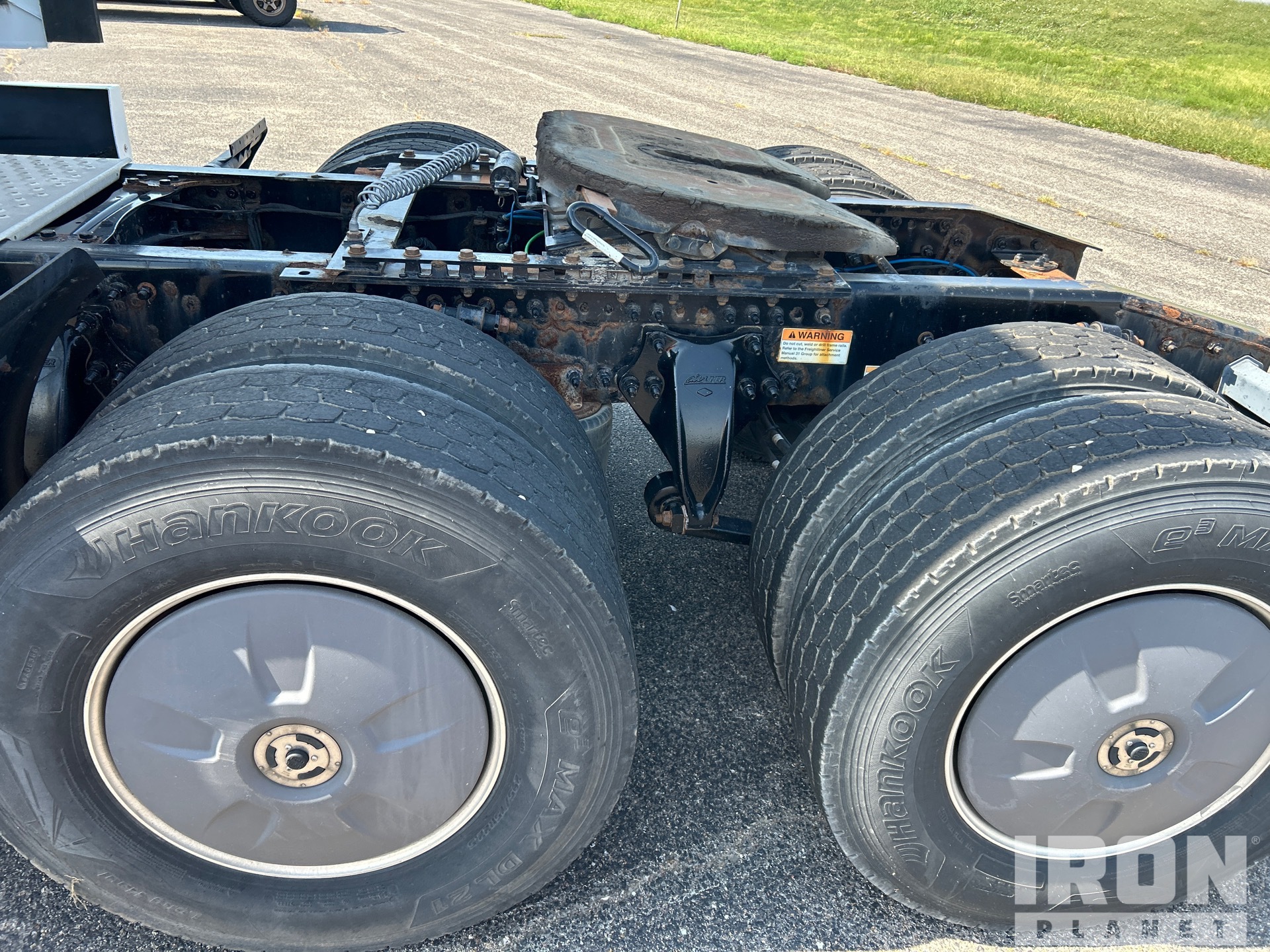2019 Freightliner CASCADIA 126