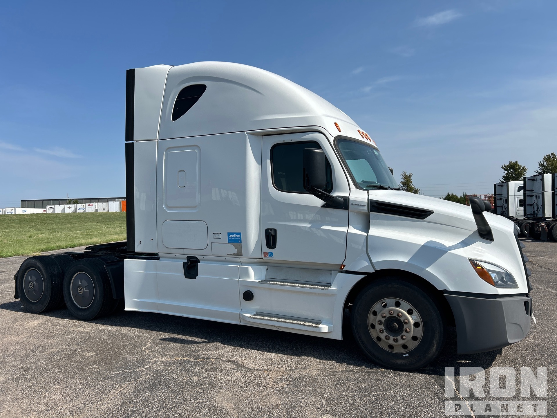 2019 Freightliner CASCADIA 126