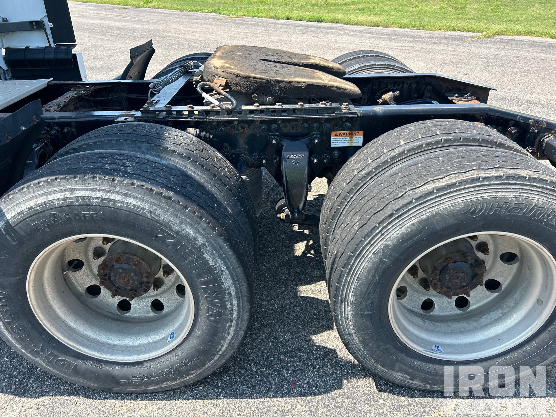 2019 Freightliner CASCADIA 126