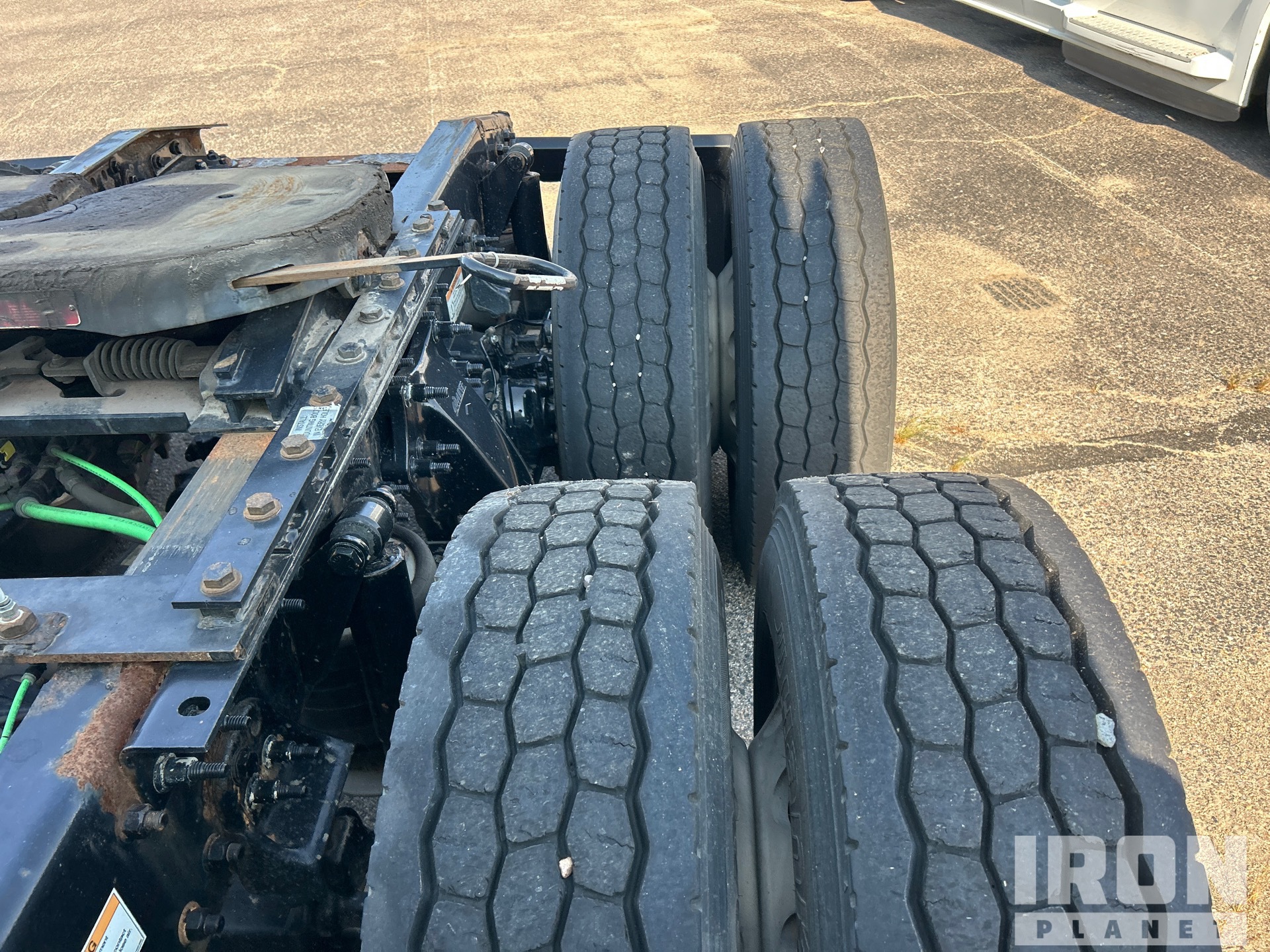 2019 Freightliner CASCADIA 126