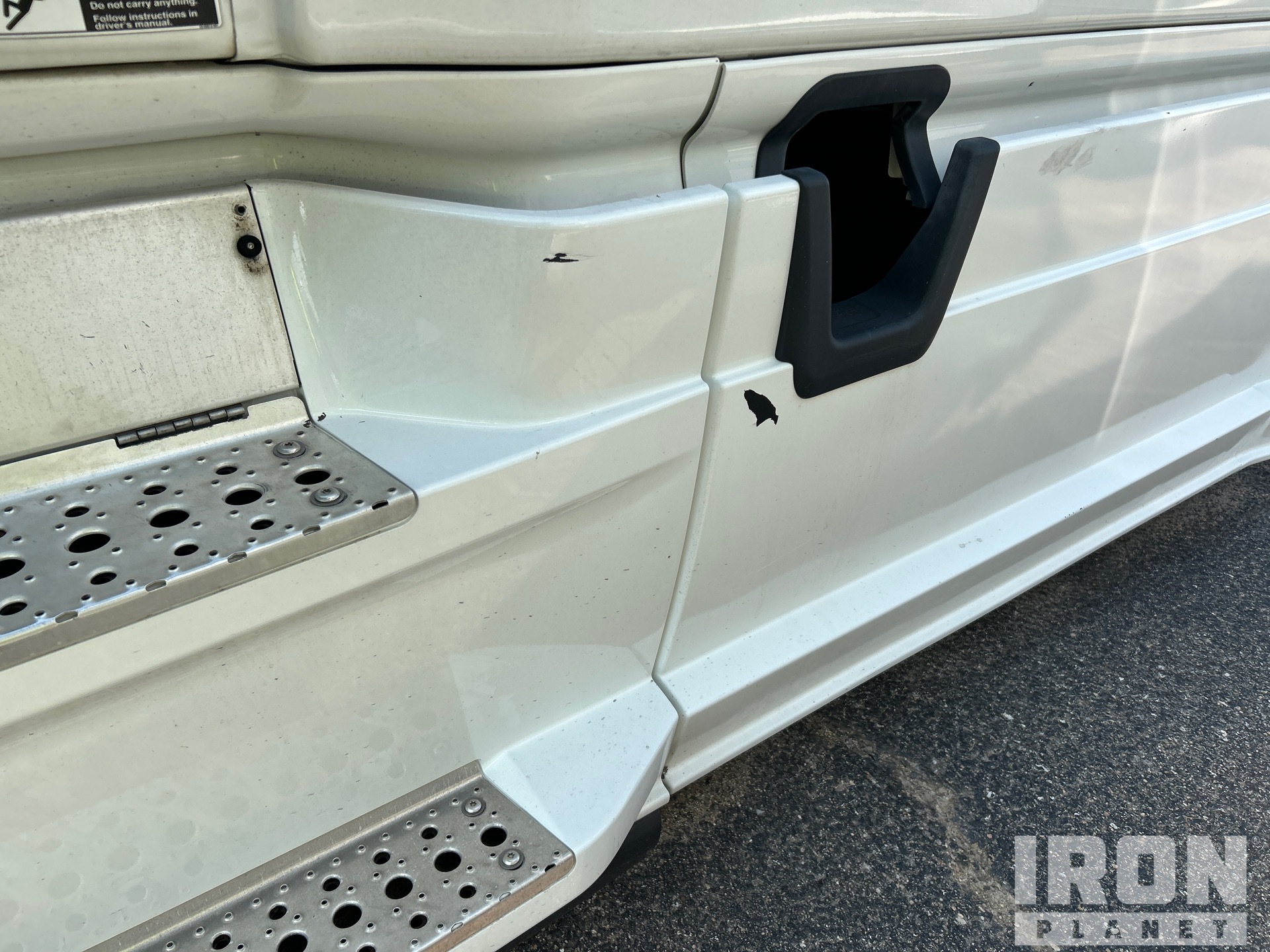 2019 Freightliner CASCADIA 126