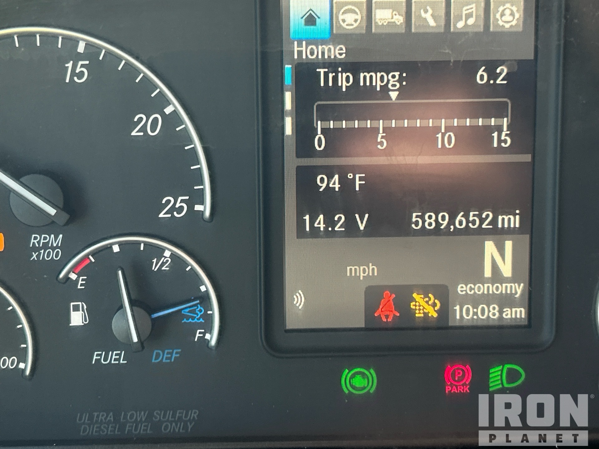 2019 Freightliner CASCADIA 126