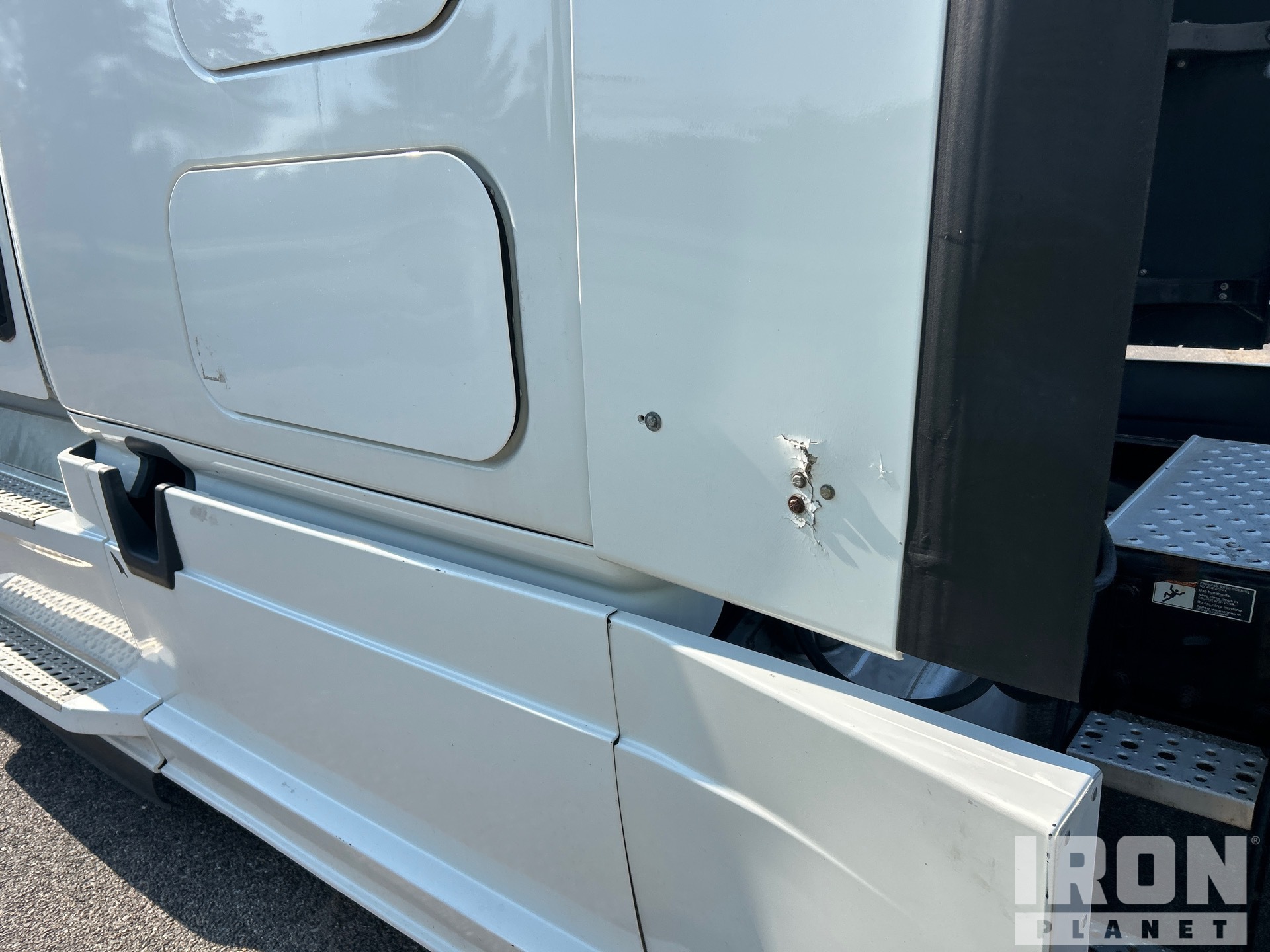 2019 Freightliner CASCADIA 126