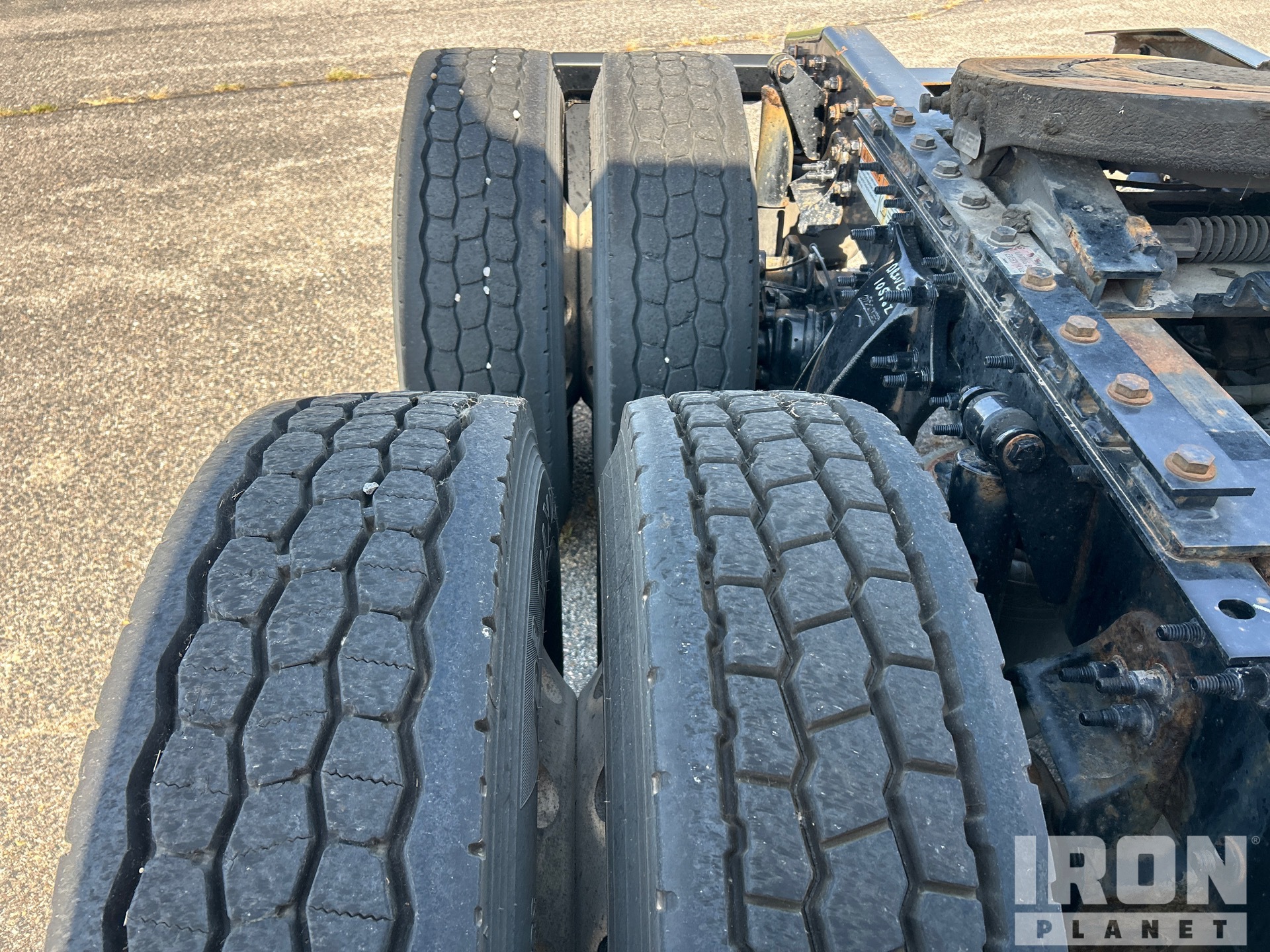 2019 Freightliner CASCADIA 126