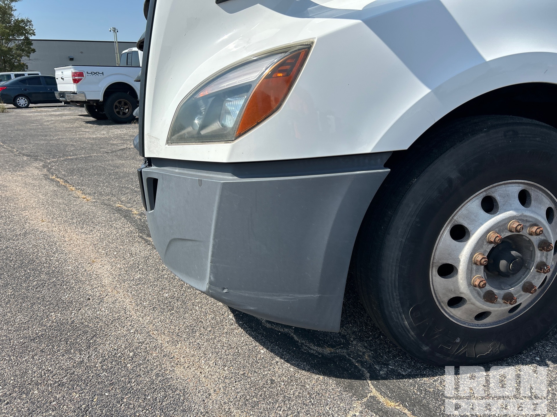 2019 Freightliner CASCADIA 126