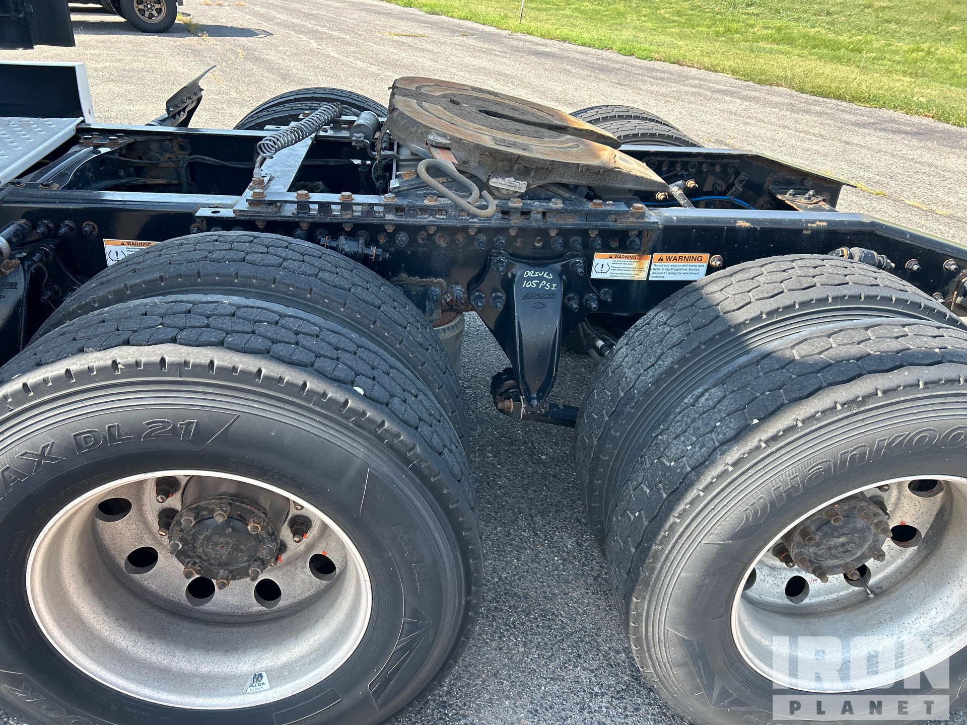 2019 Freightliner CASCADIA 126