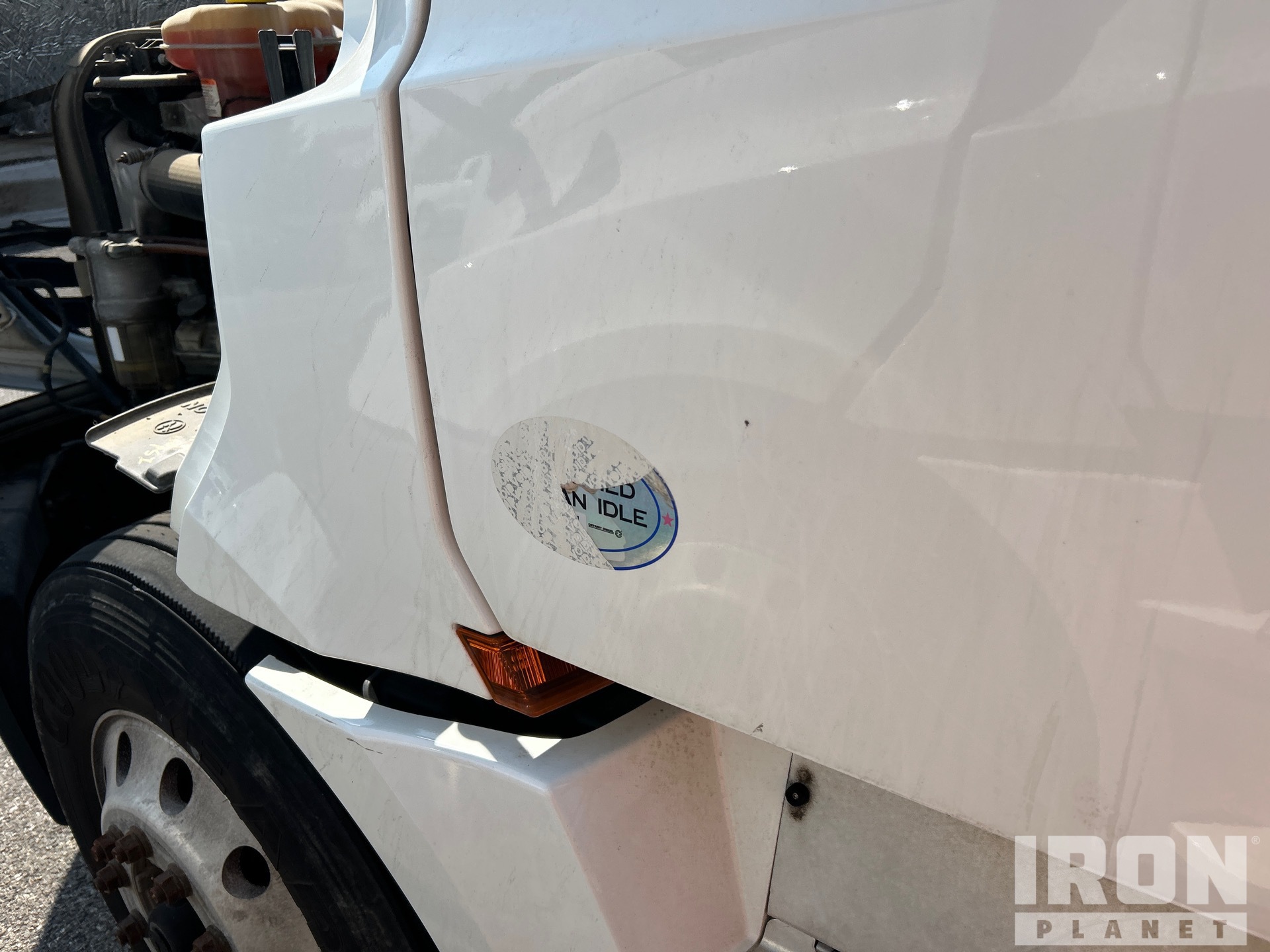 2019 Freightliner CASCADIA 126