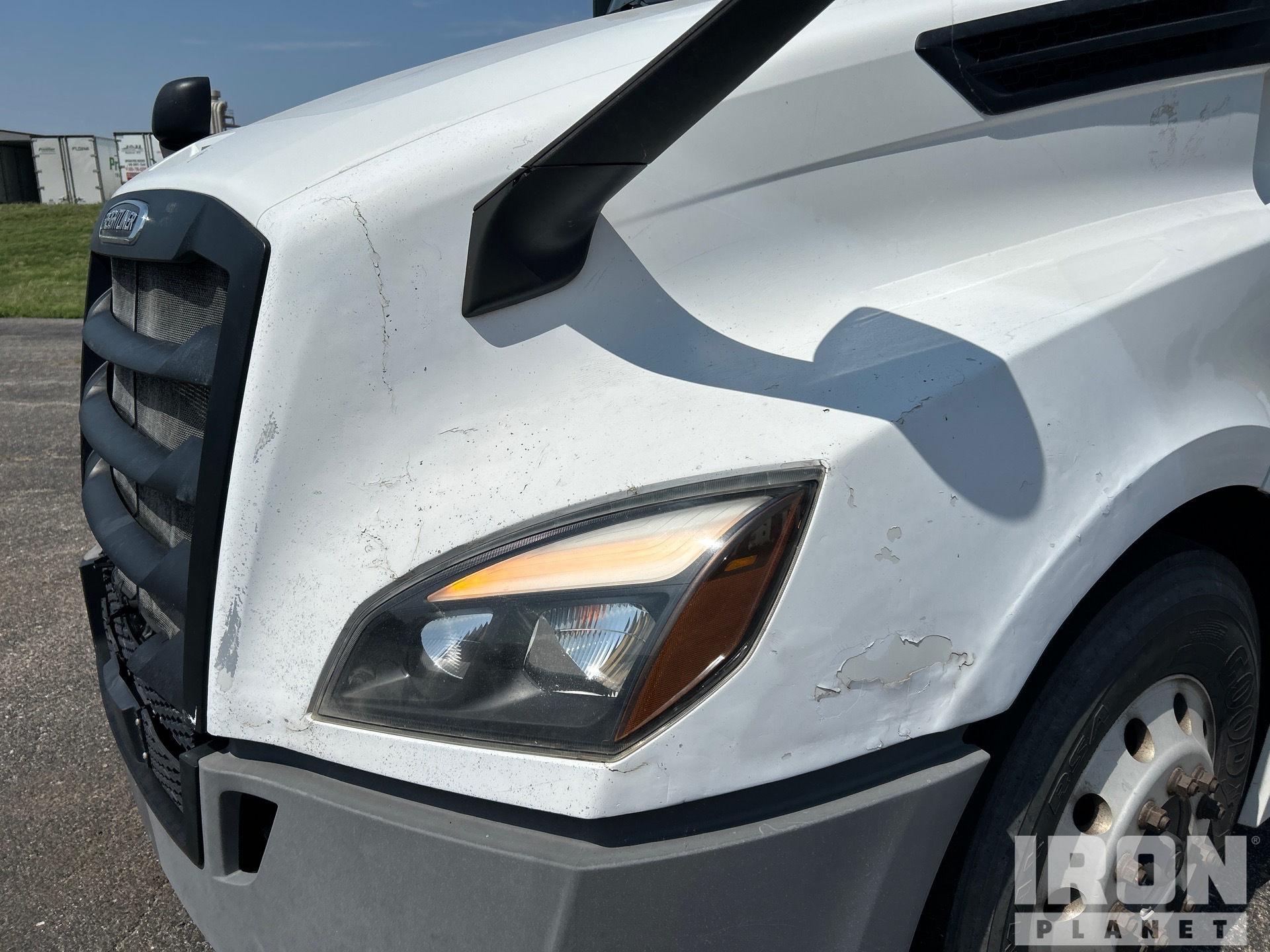 2019 Freightliner CASCADIA 126