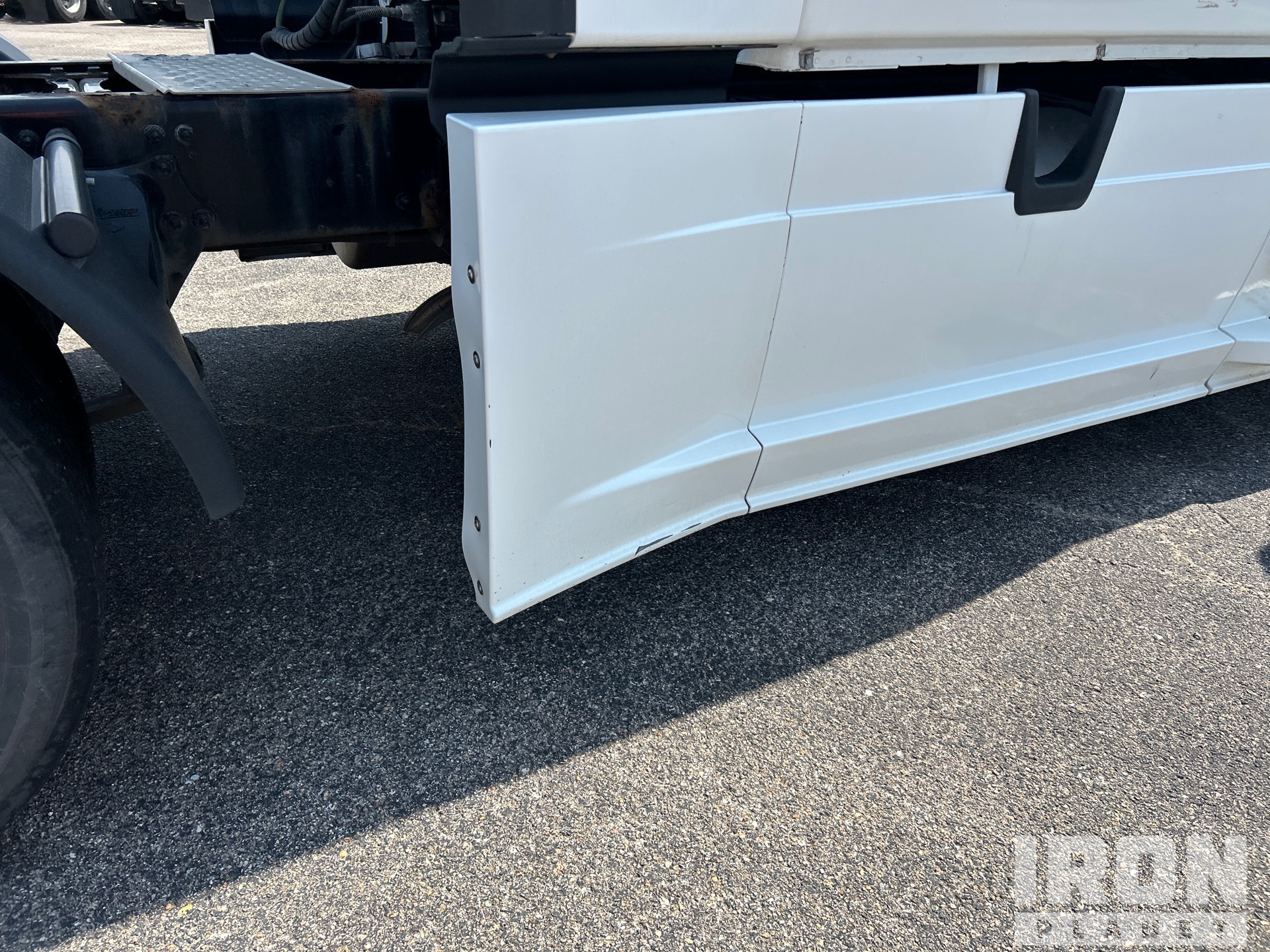 2019 Freightliner CASCADIA 126